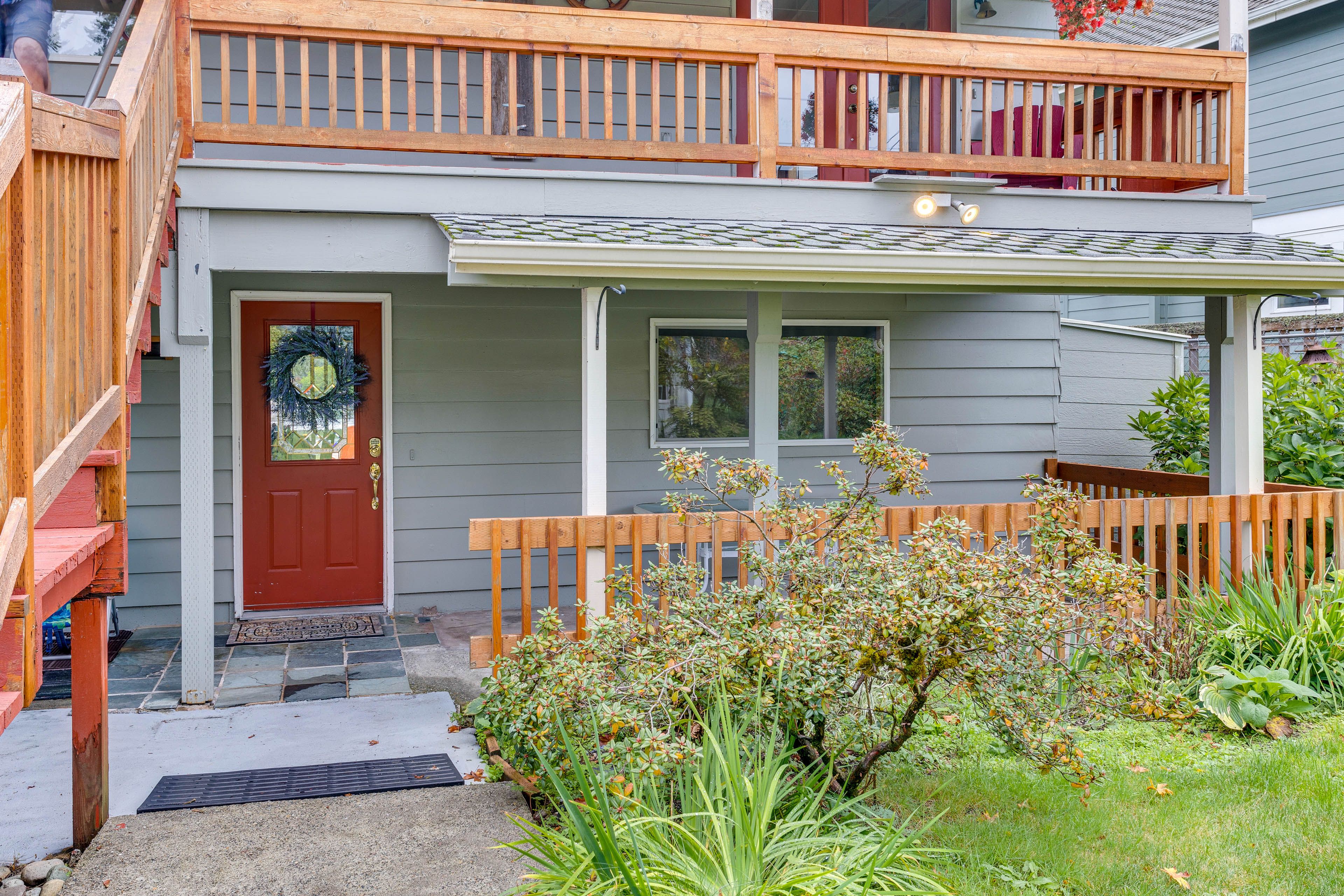 Front Entrance | Lower-Level Unit