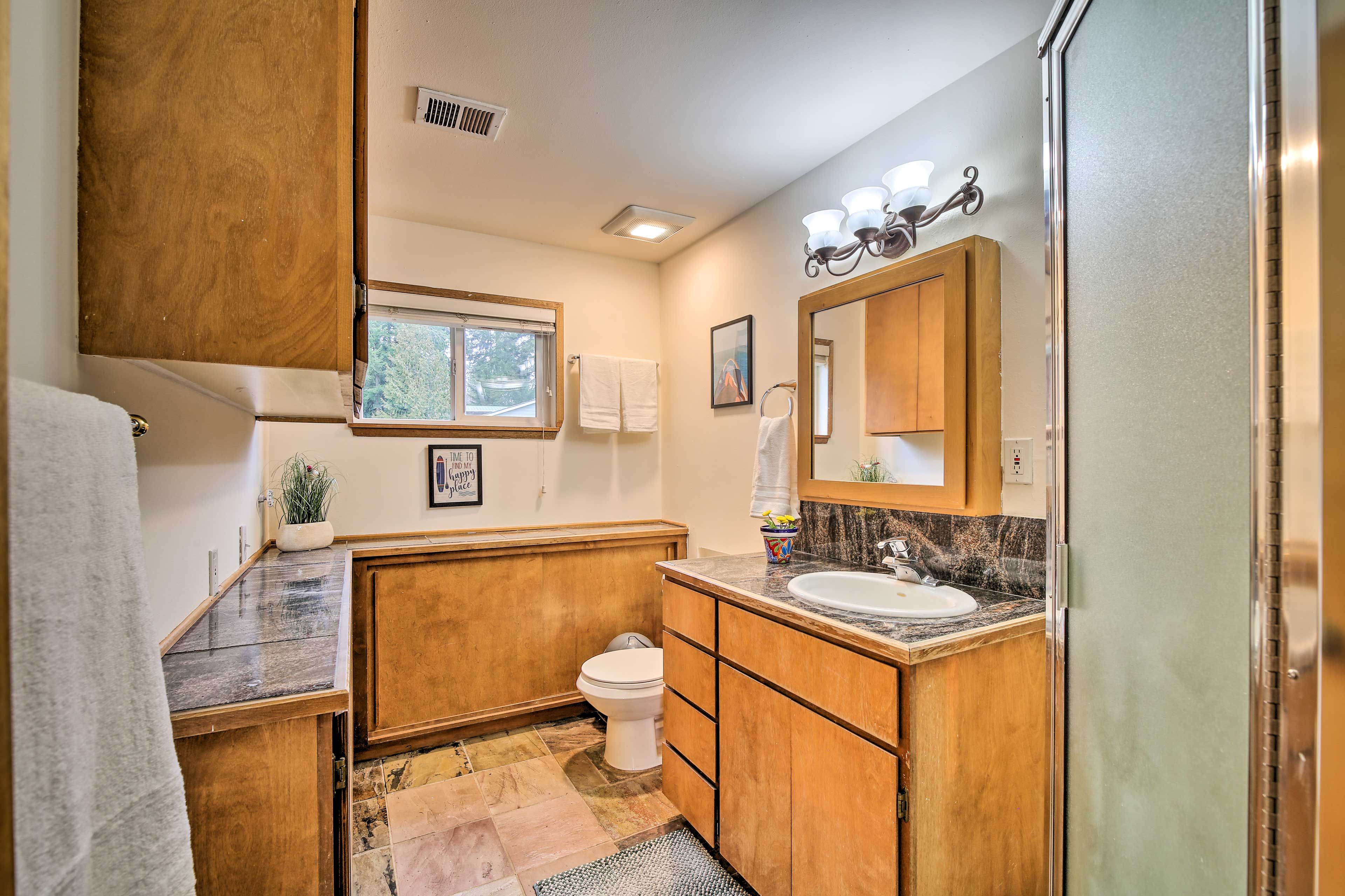 Full Bathroom