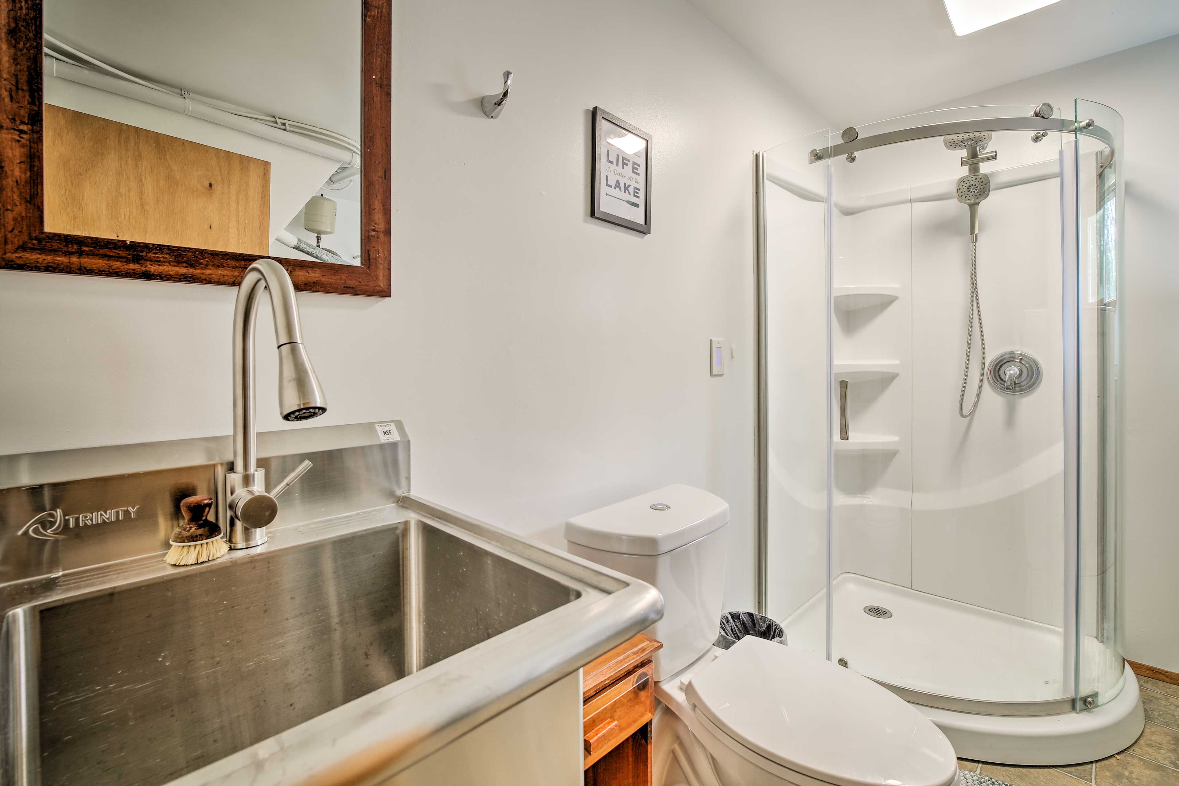Full Bathroom | Washer & Dryer | Towels Provided