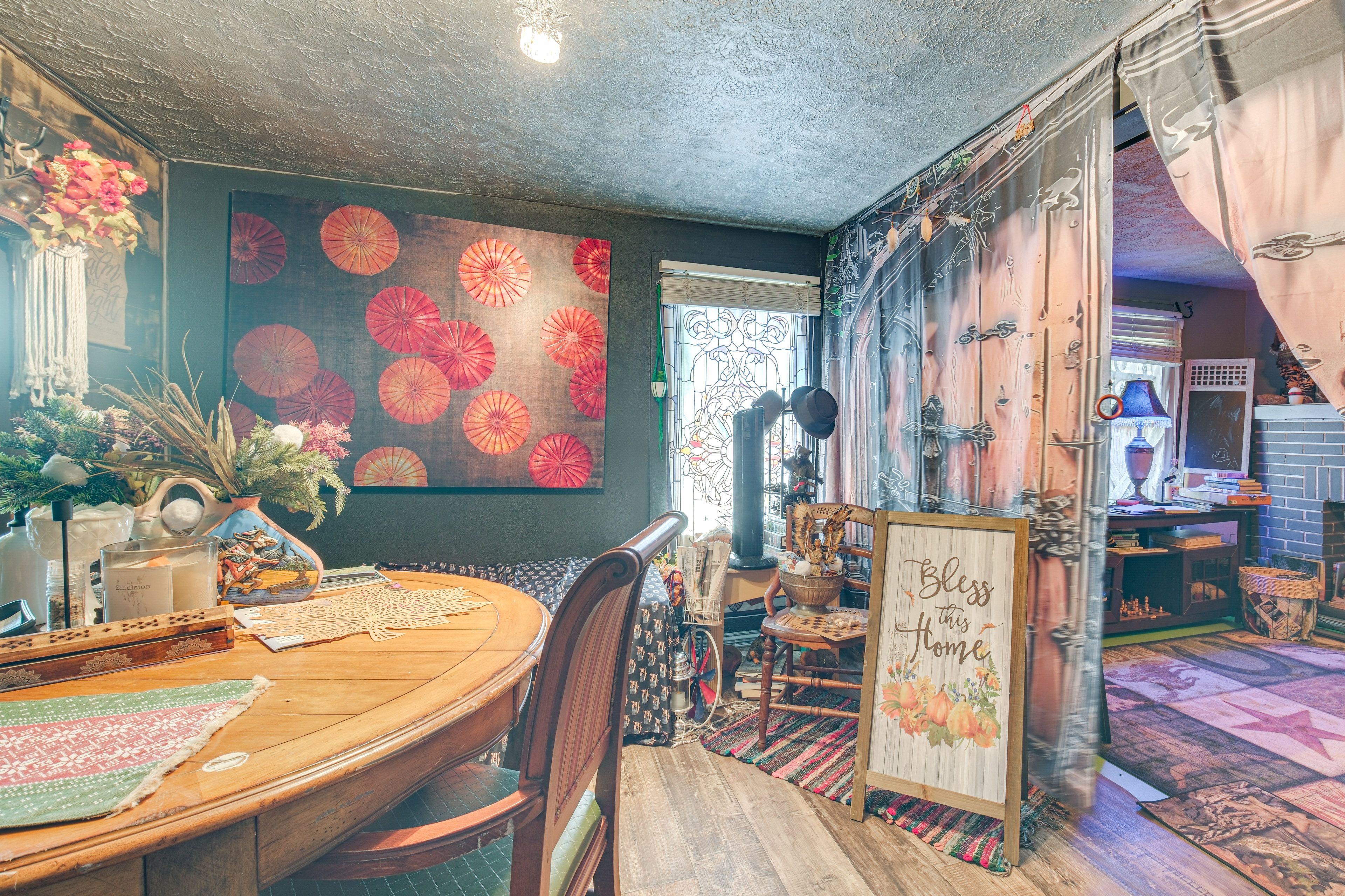 Front Room | Twin Bed | Dining Table