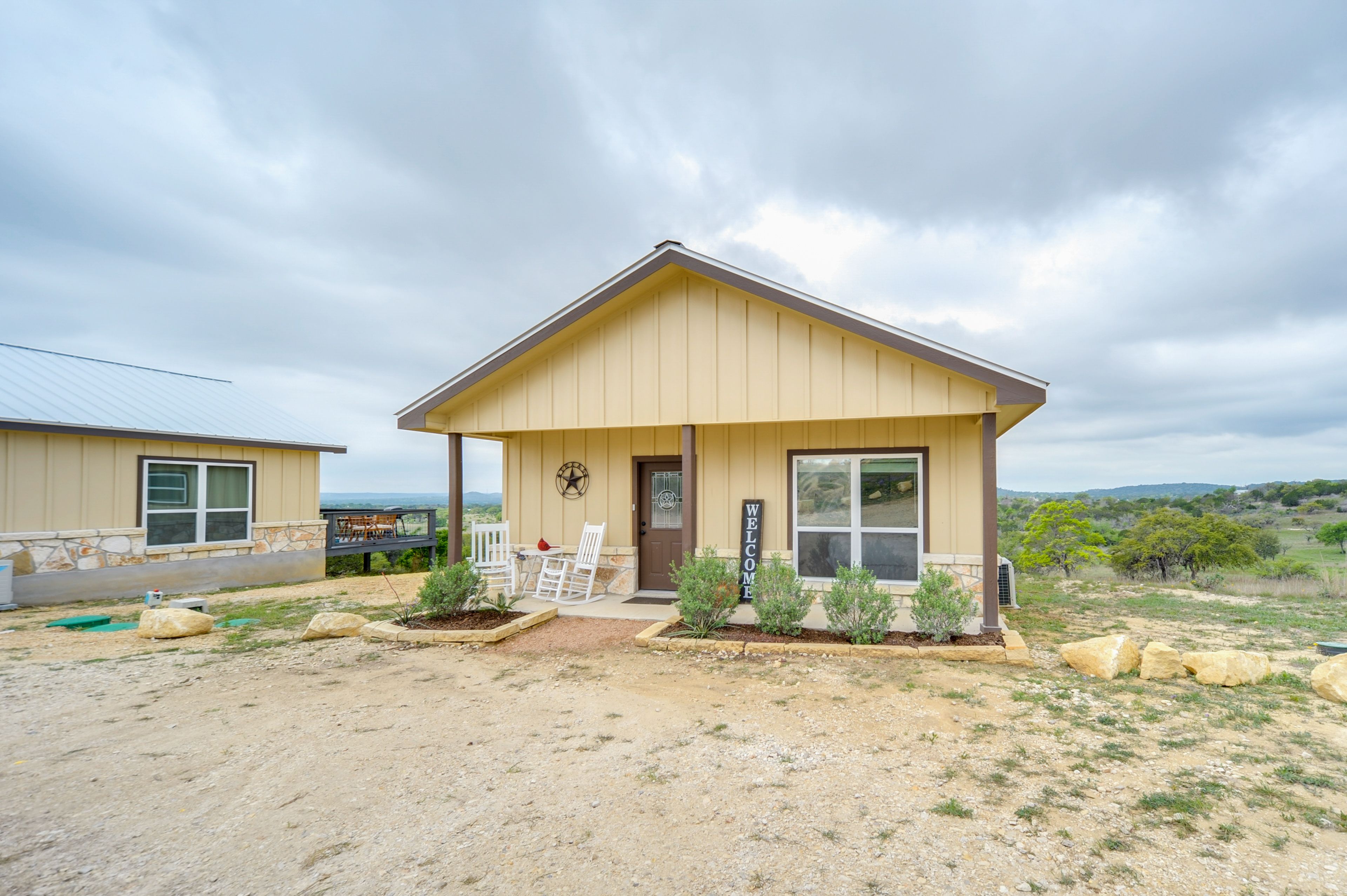 Exterior | Porch | Hilltop Views
