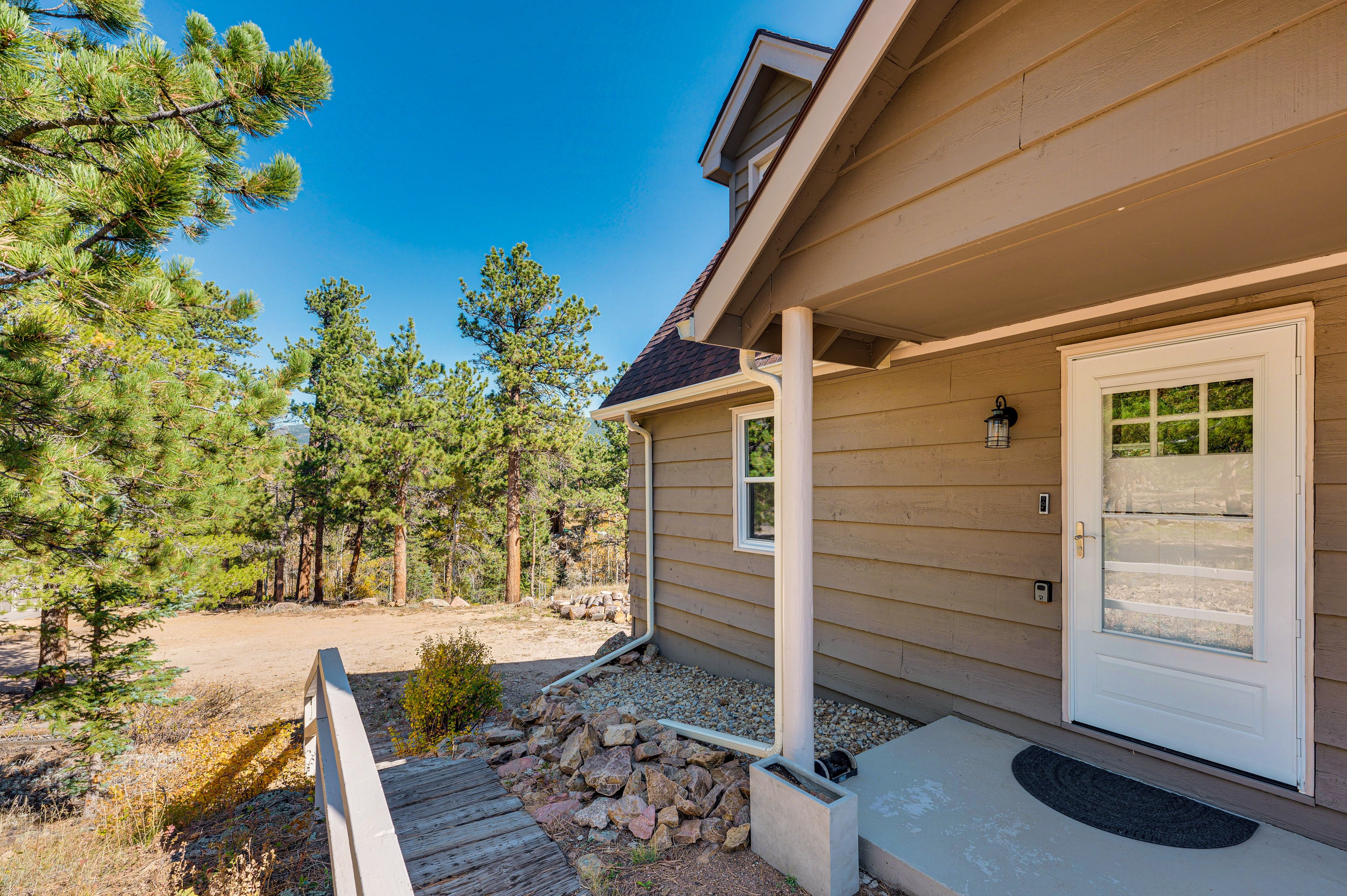Front Entrance | Keyless Entry
