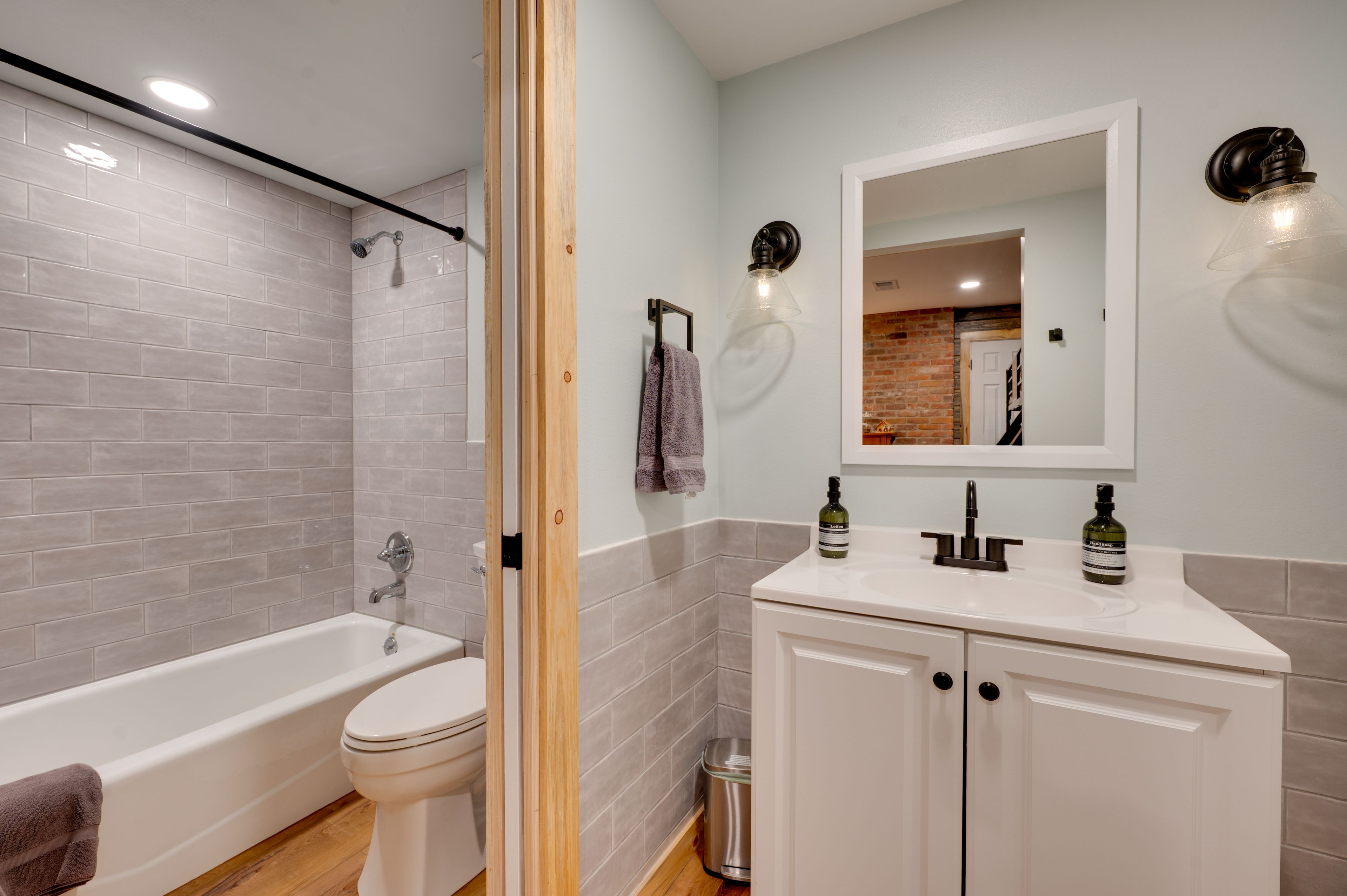 Bathroom | 1st Floor