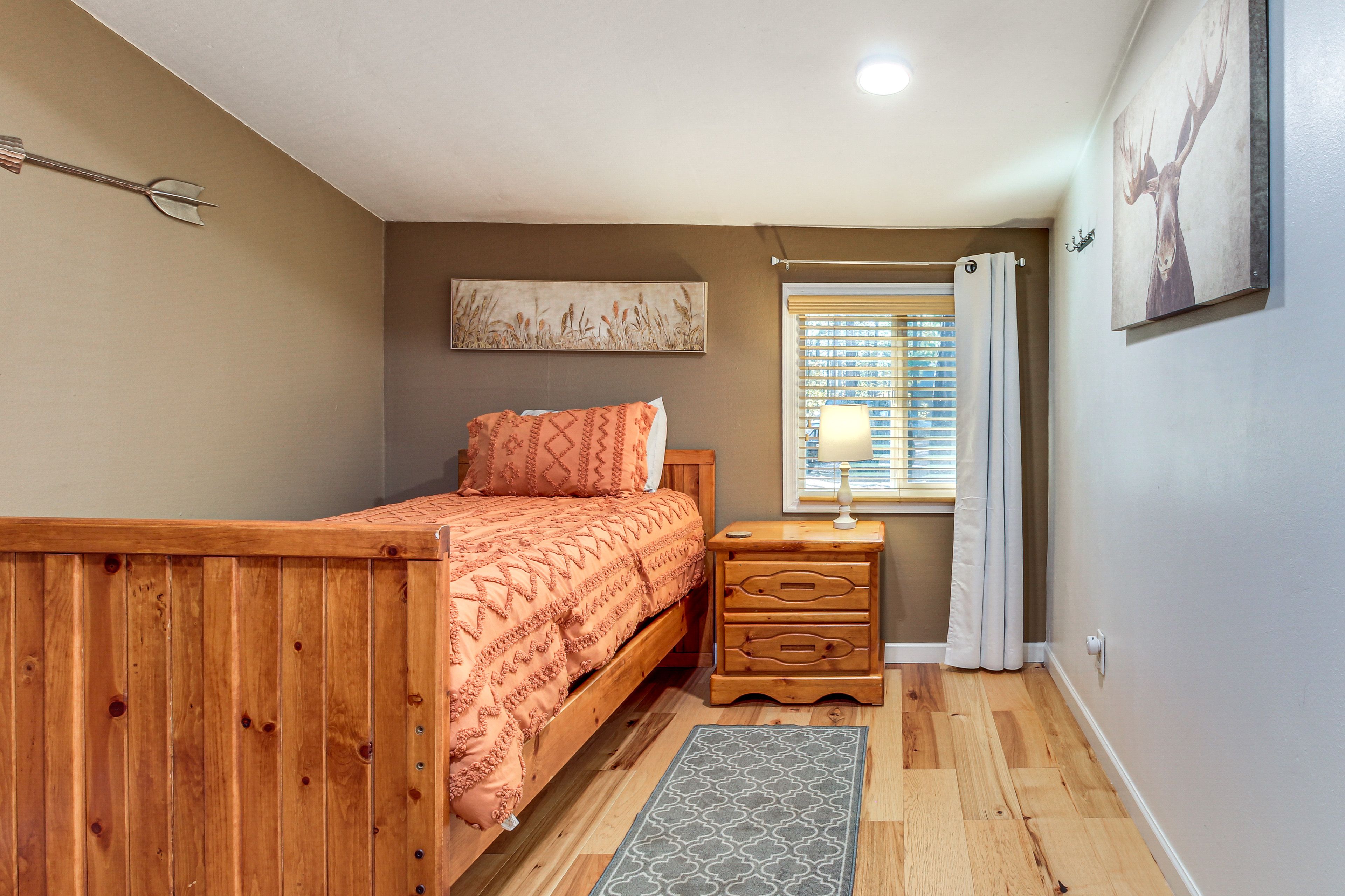 Bedroom 5 | Twin Bed