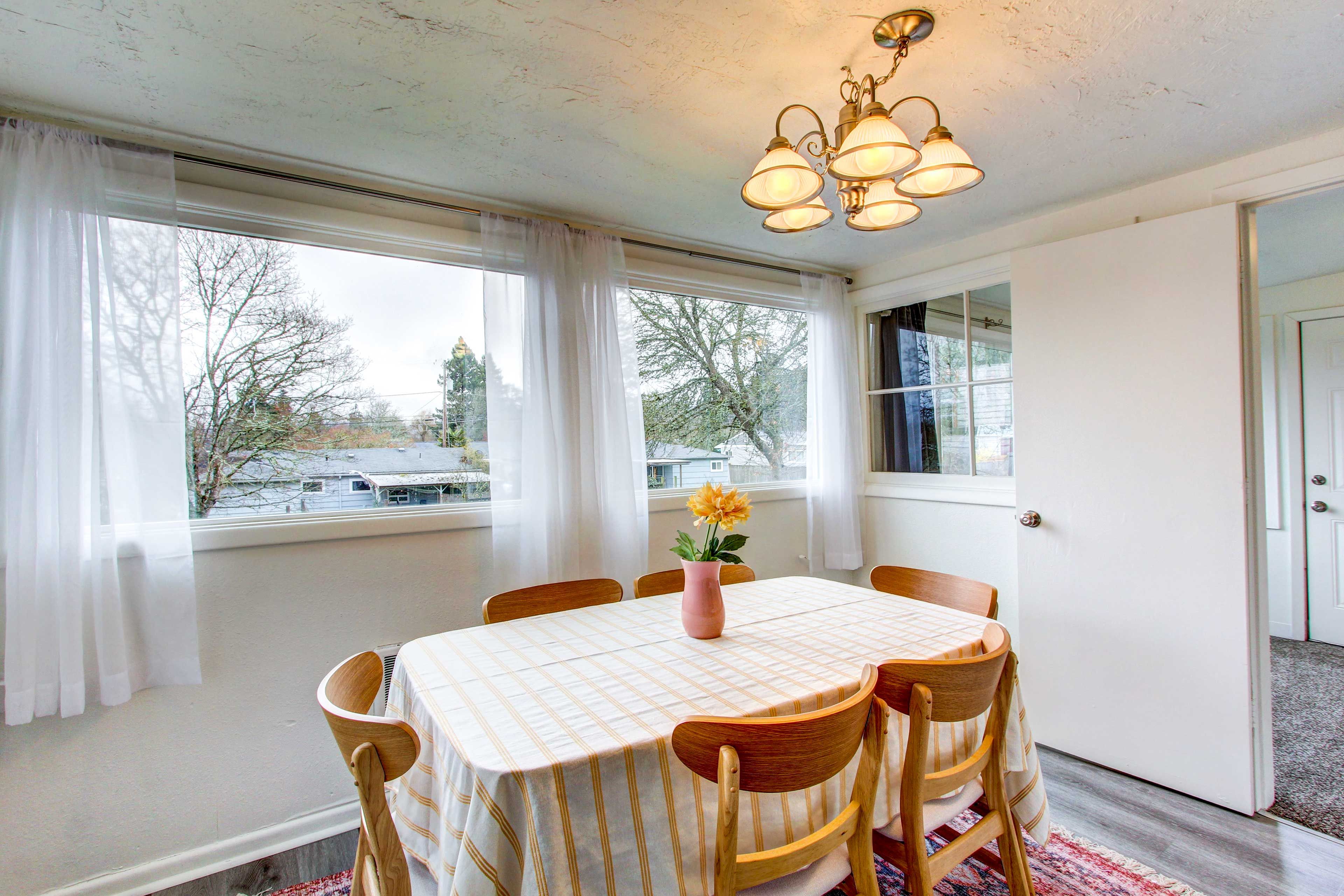 Dining Area | 1st Floor | Dishware/Flatware Provided | Coffee Maker