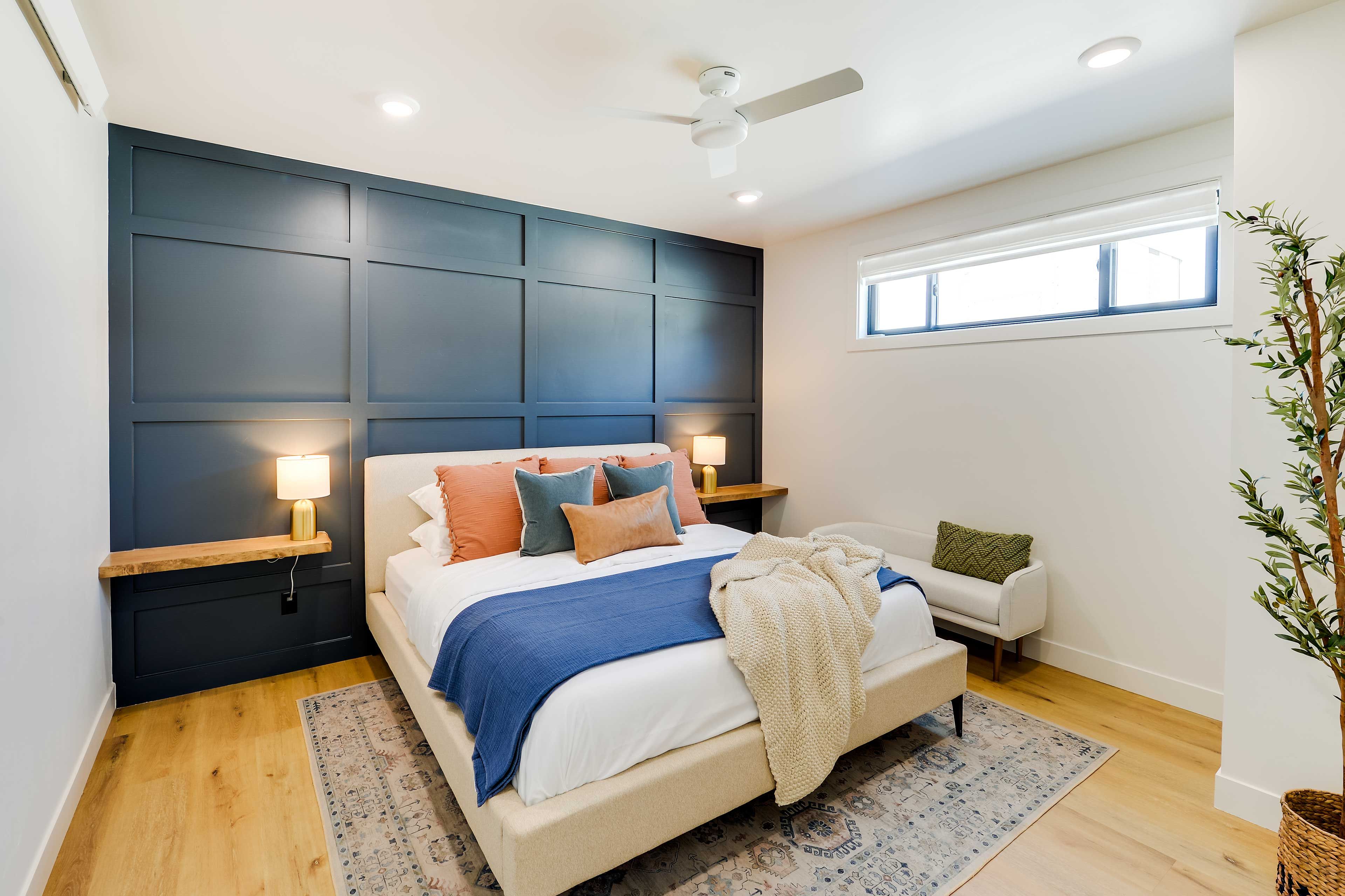 Bedroom | Queen Bed