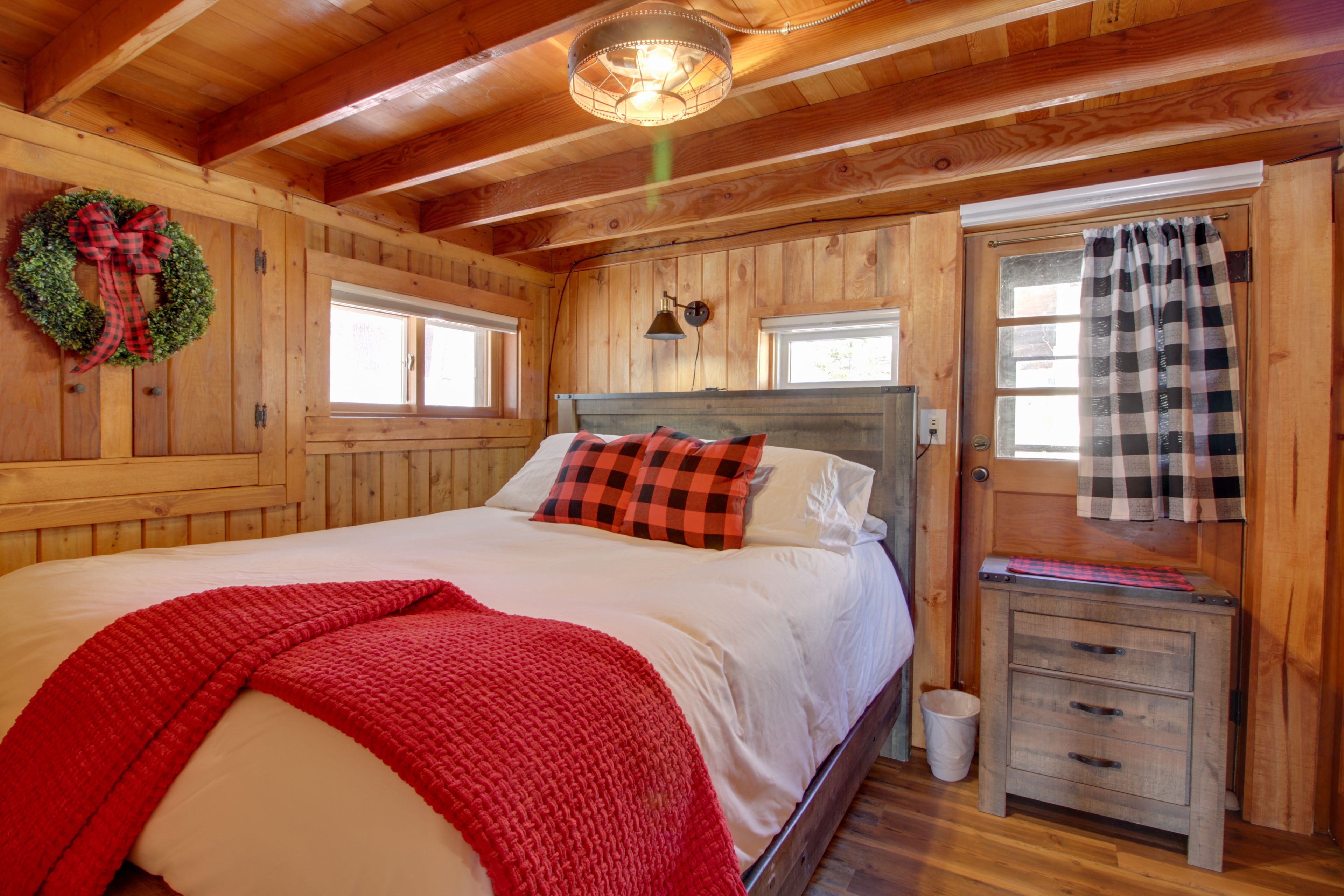 Bedroom 2 | Queen Bed | Linens Provided