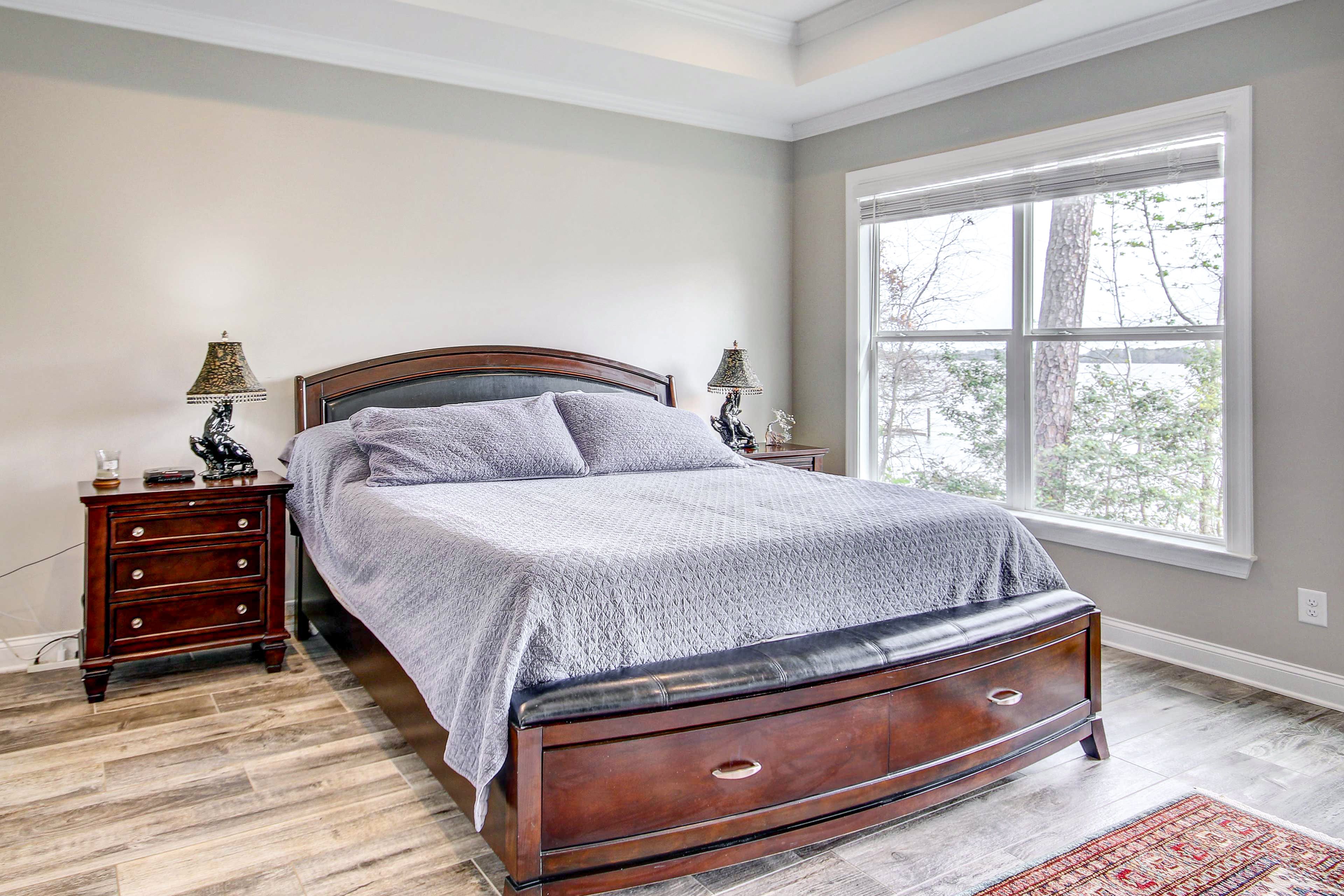 Bedroom 2 | King Bed | Linens Provided