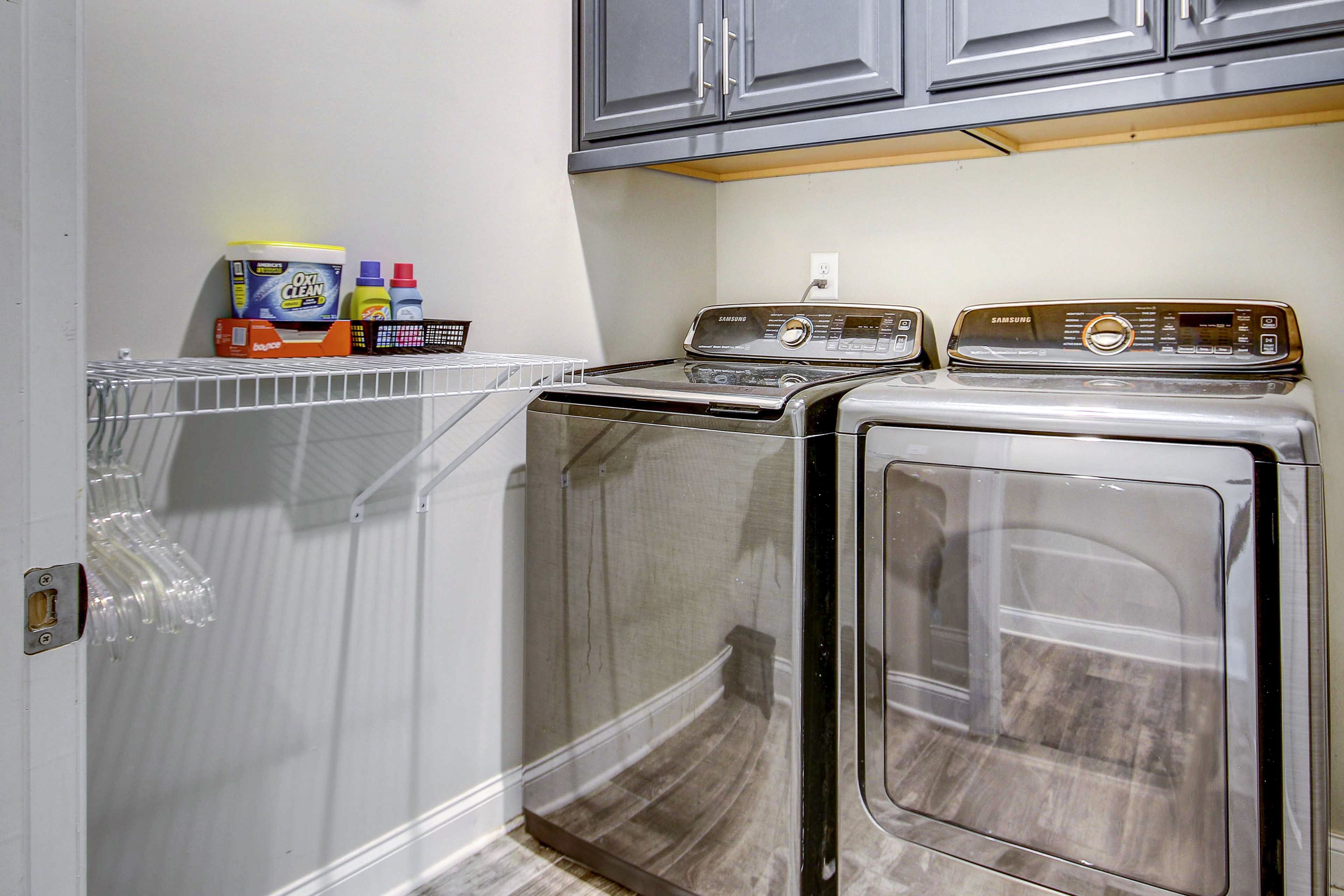 Laundry Room | Washer & Dryer