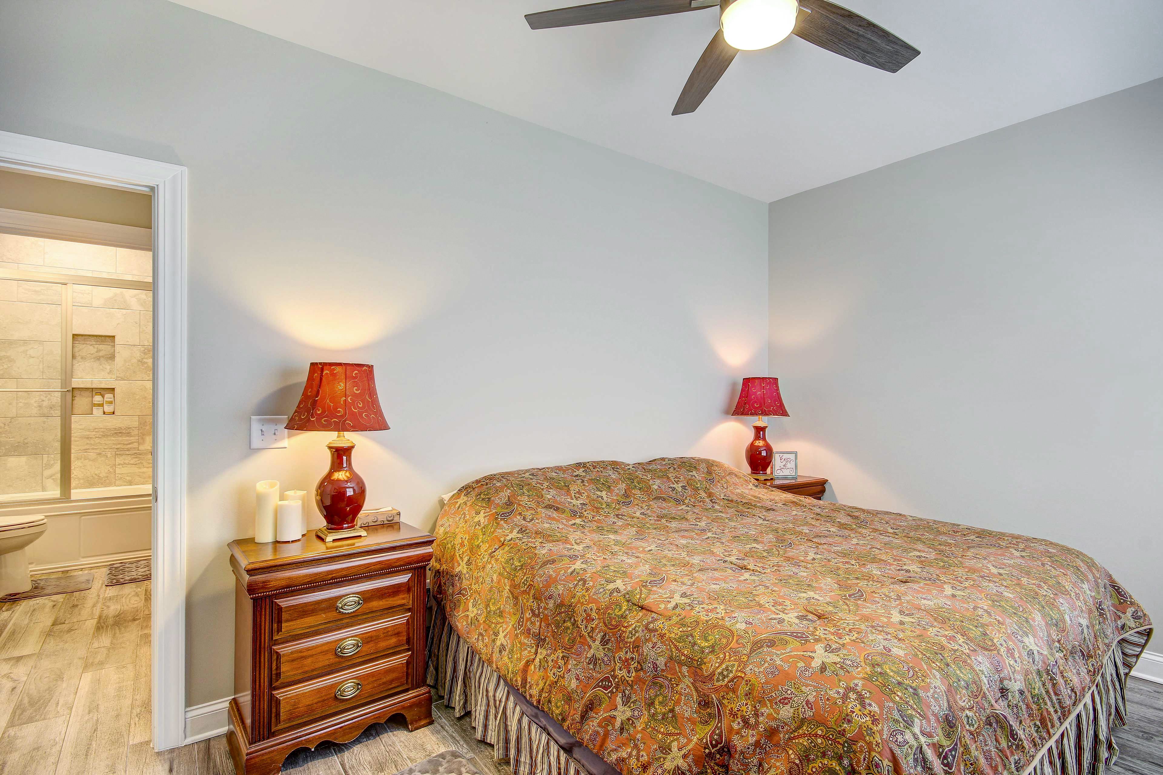 Bedroom 3 | King Bed | En-Suite Bathroom