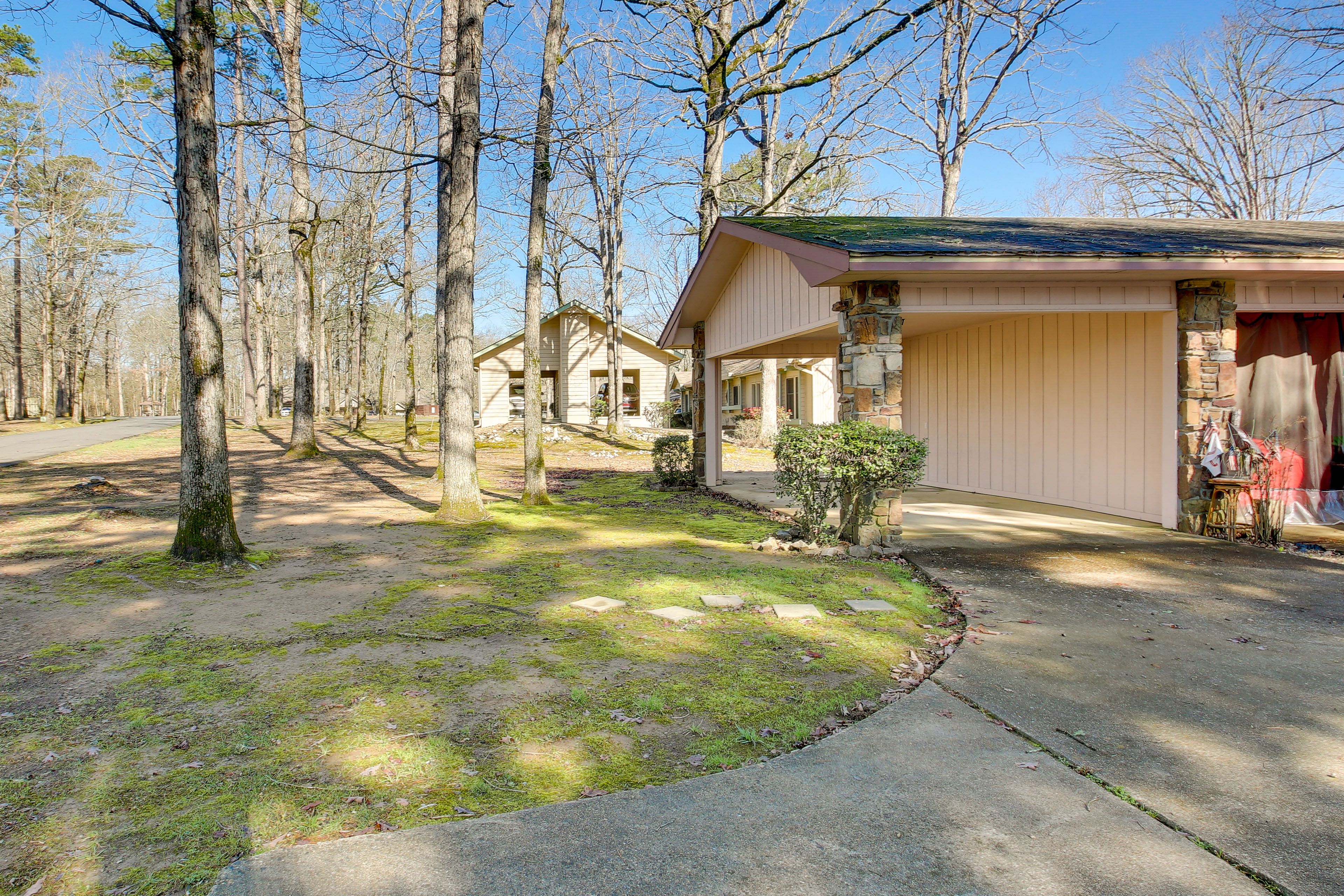 Parking | Carport (1 Vehicle) | Driveway (3 Vehicles)