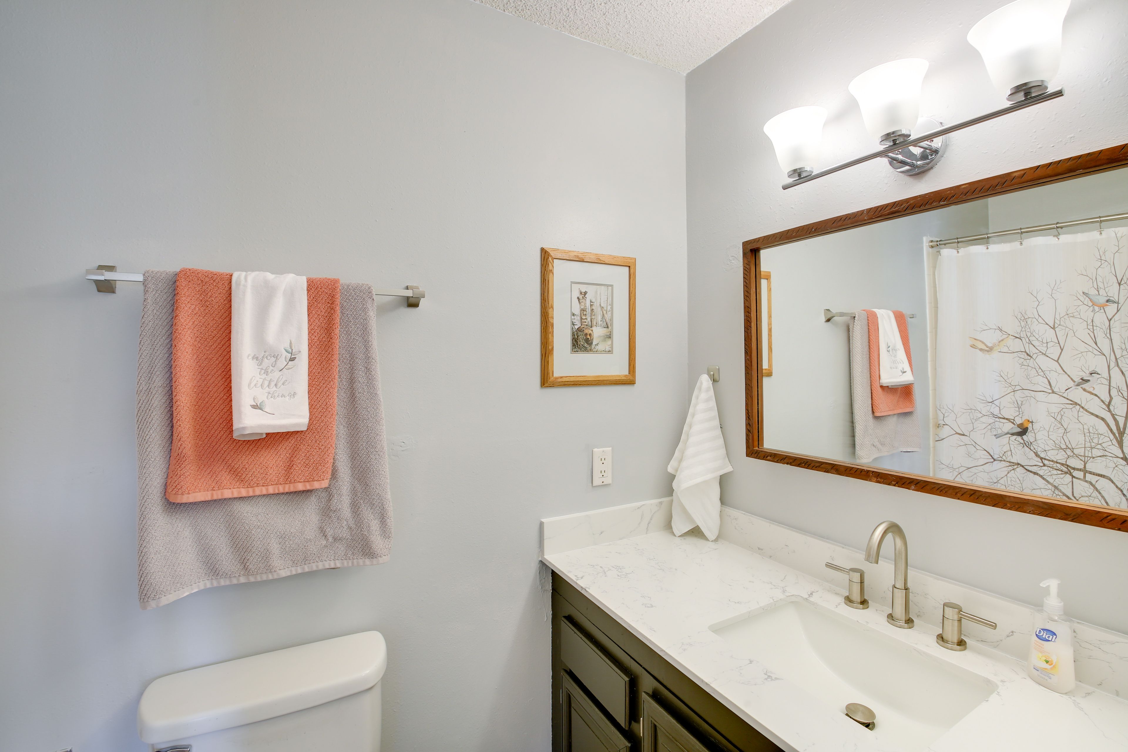 Bathroom | Towels Provided | Complimentary Toiletries