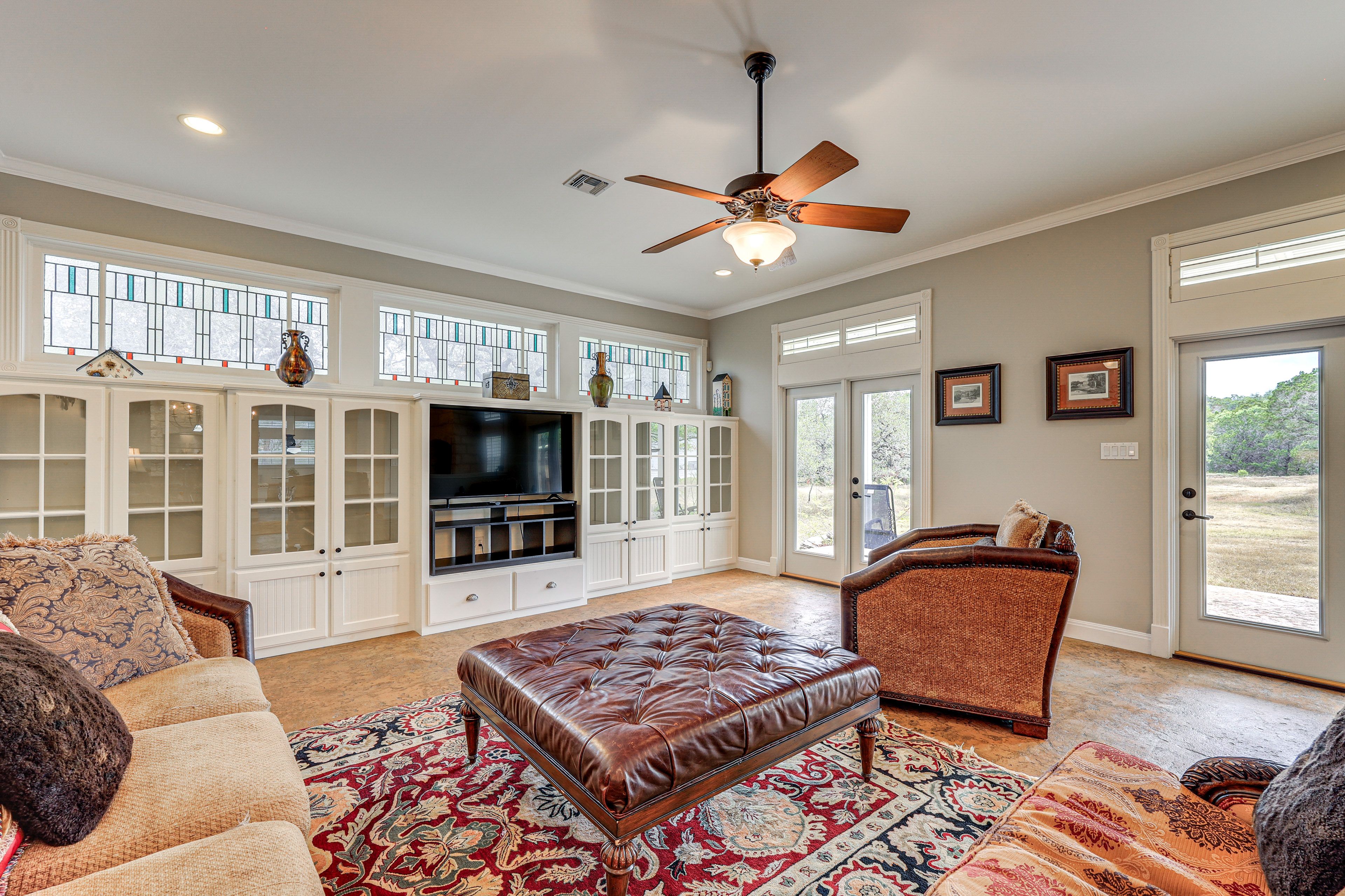 San Antonio Vacation Rental | 4BR | 3BA | 3,517 Sq Ft | 1 Step to Enter