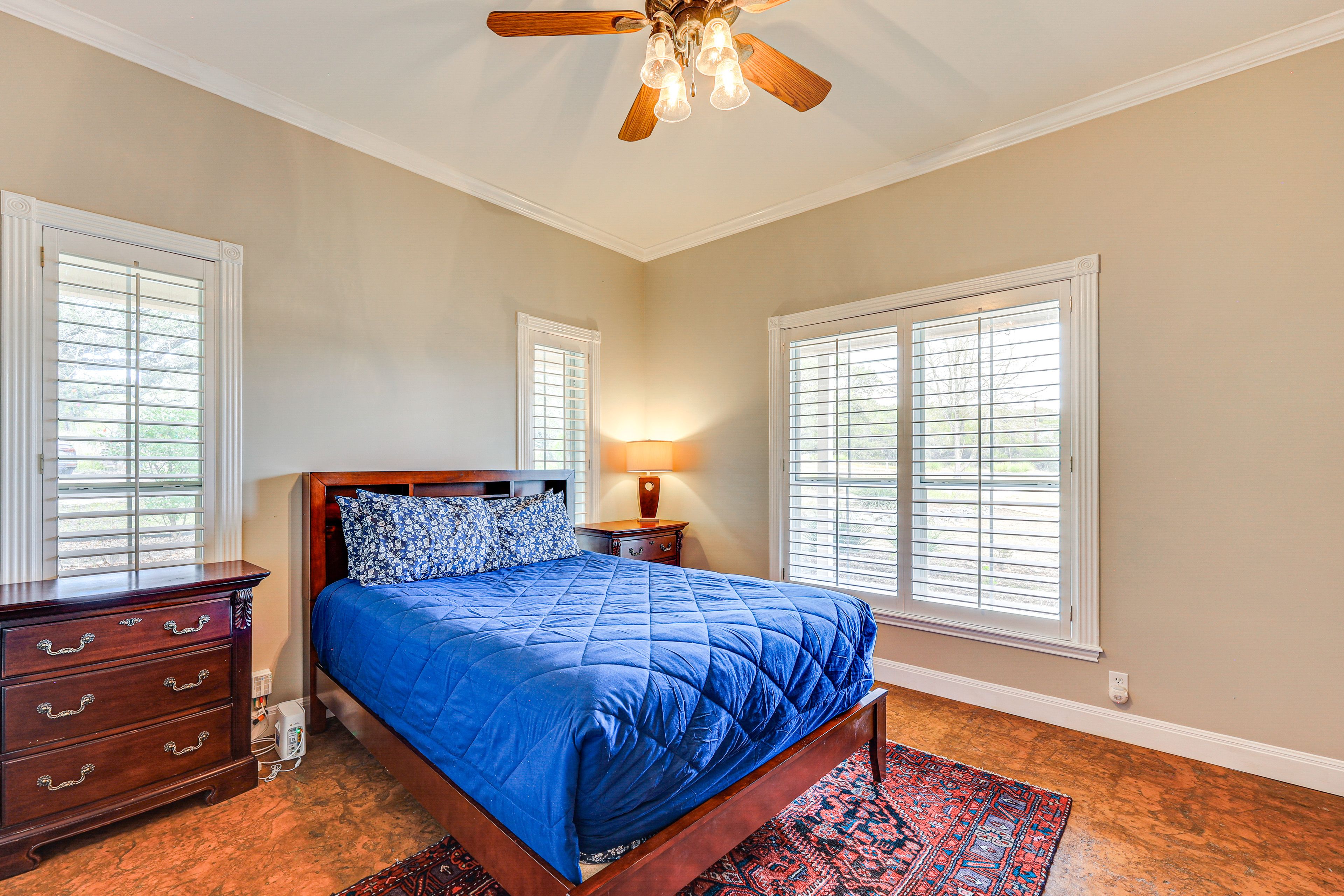 Bedroom 2 | 1st Floor | Queen Bed