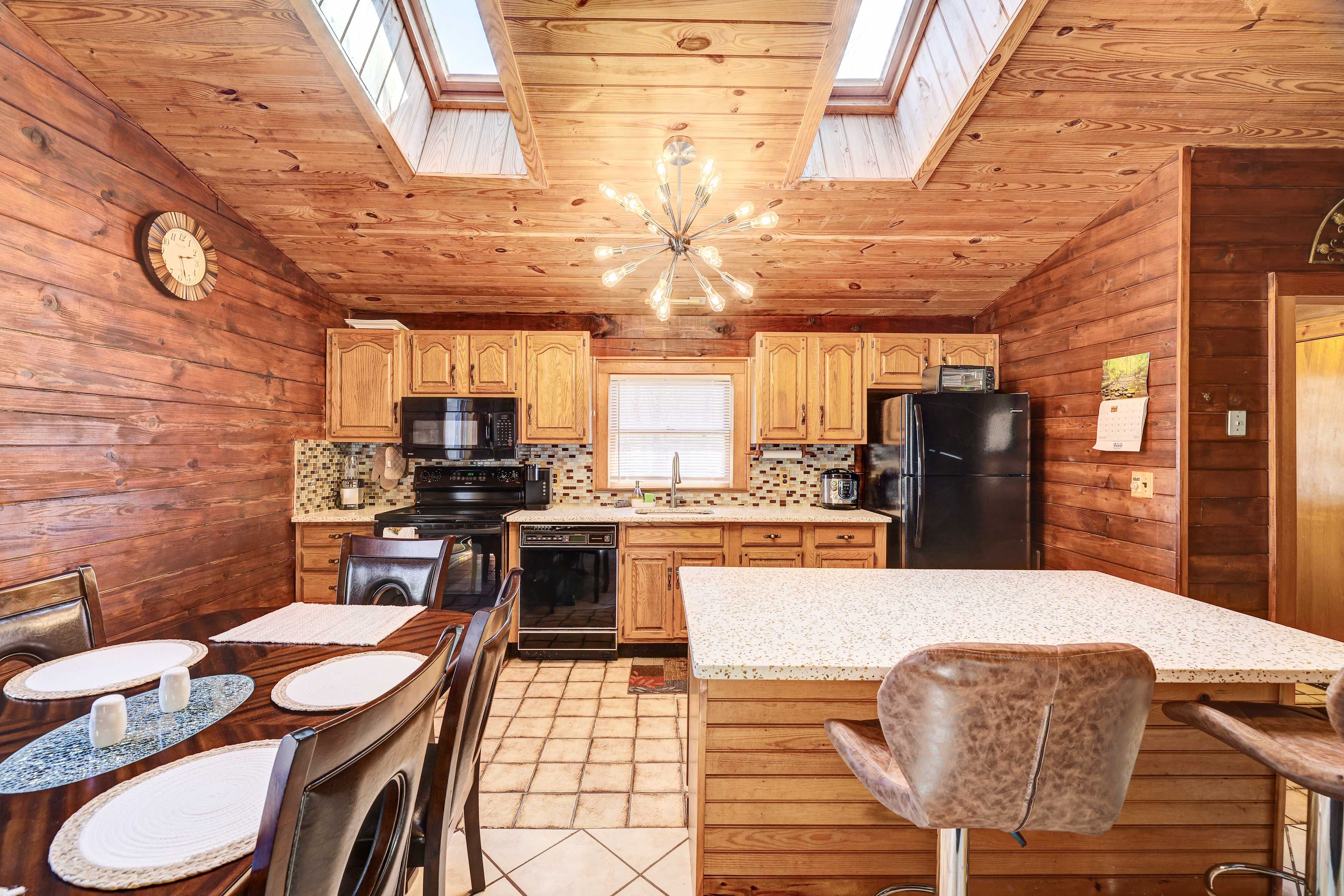 Kitchen | Cooking Basics | Coffee Maker | Paper Towels/Trash Bags Provided