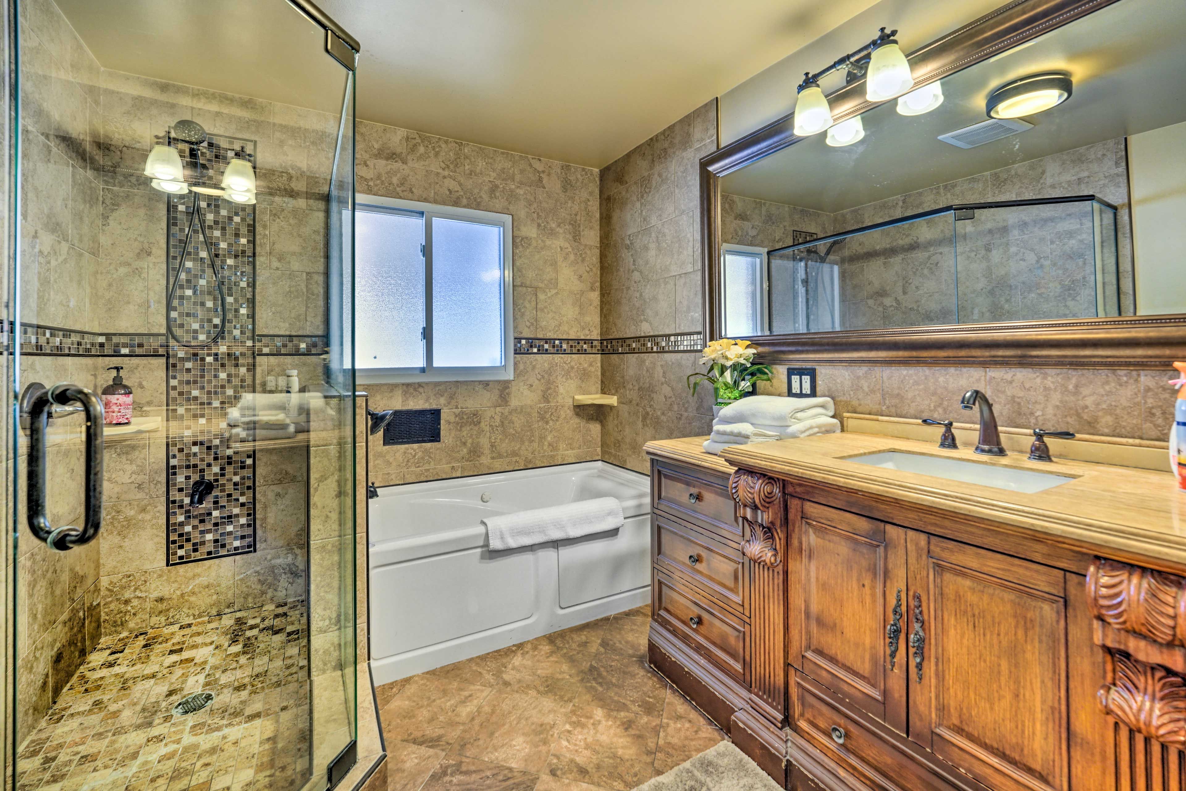 Full Bath | Complimentary Toiletries | Towels Provided