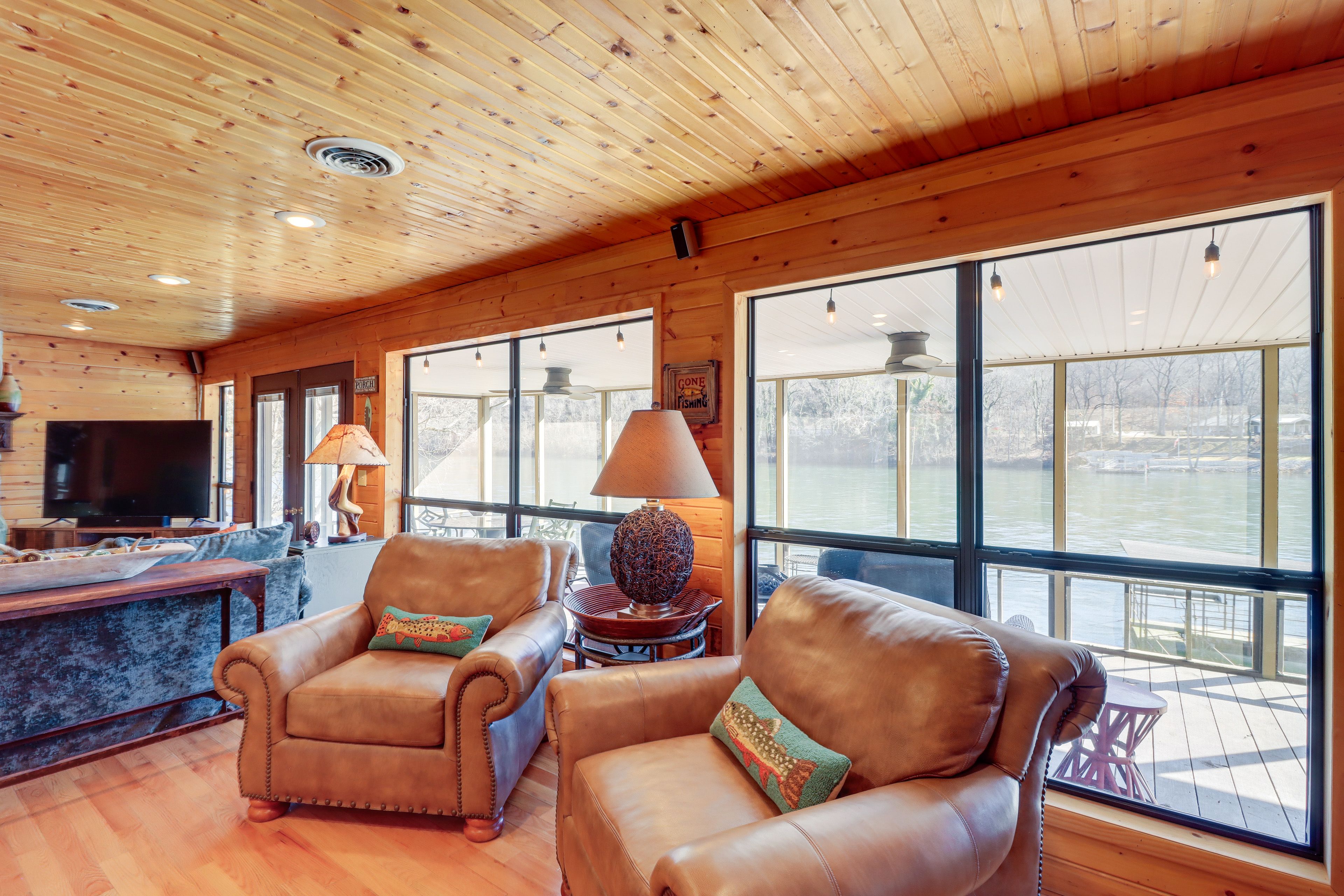 Sitting Area | 2nd Floor