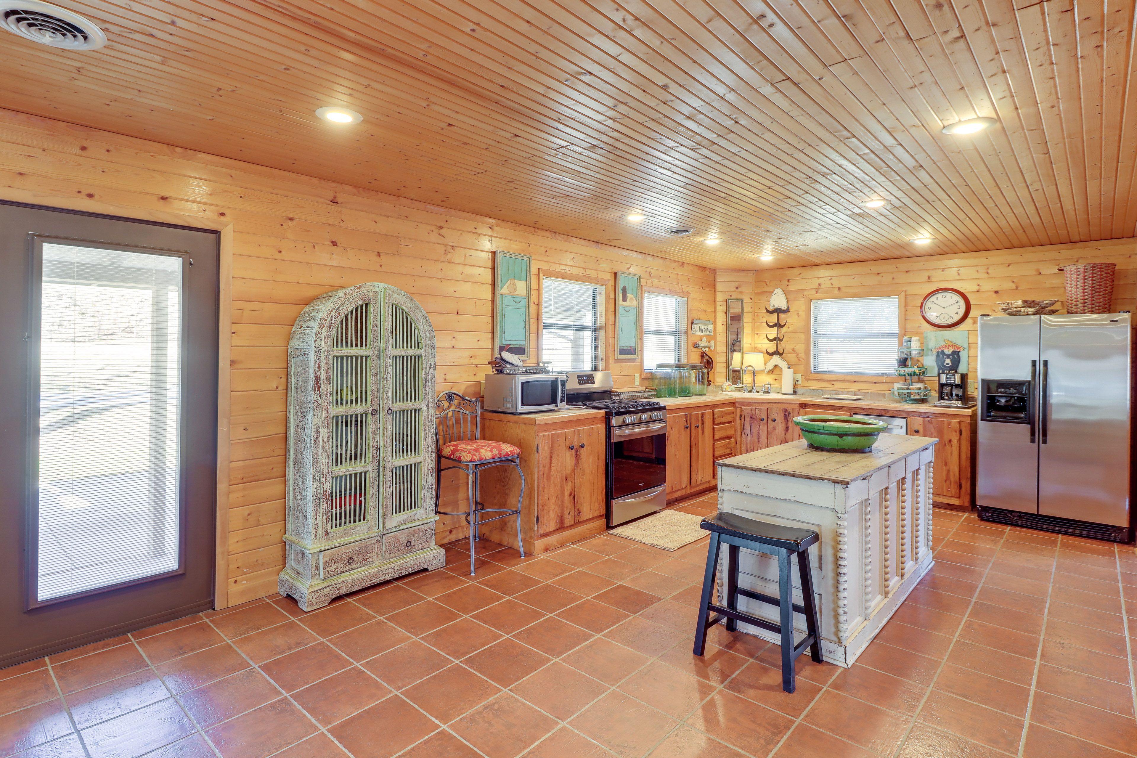 Kitchen | Dishwasher | 2nd Floor