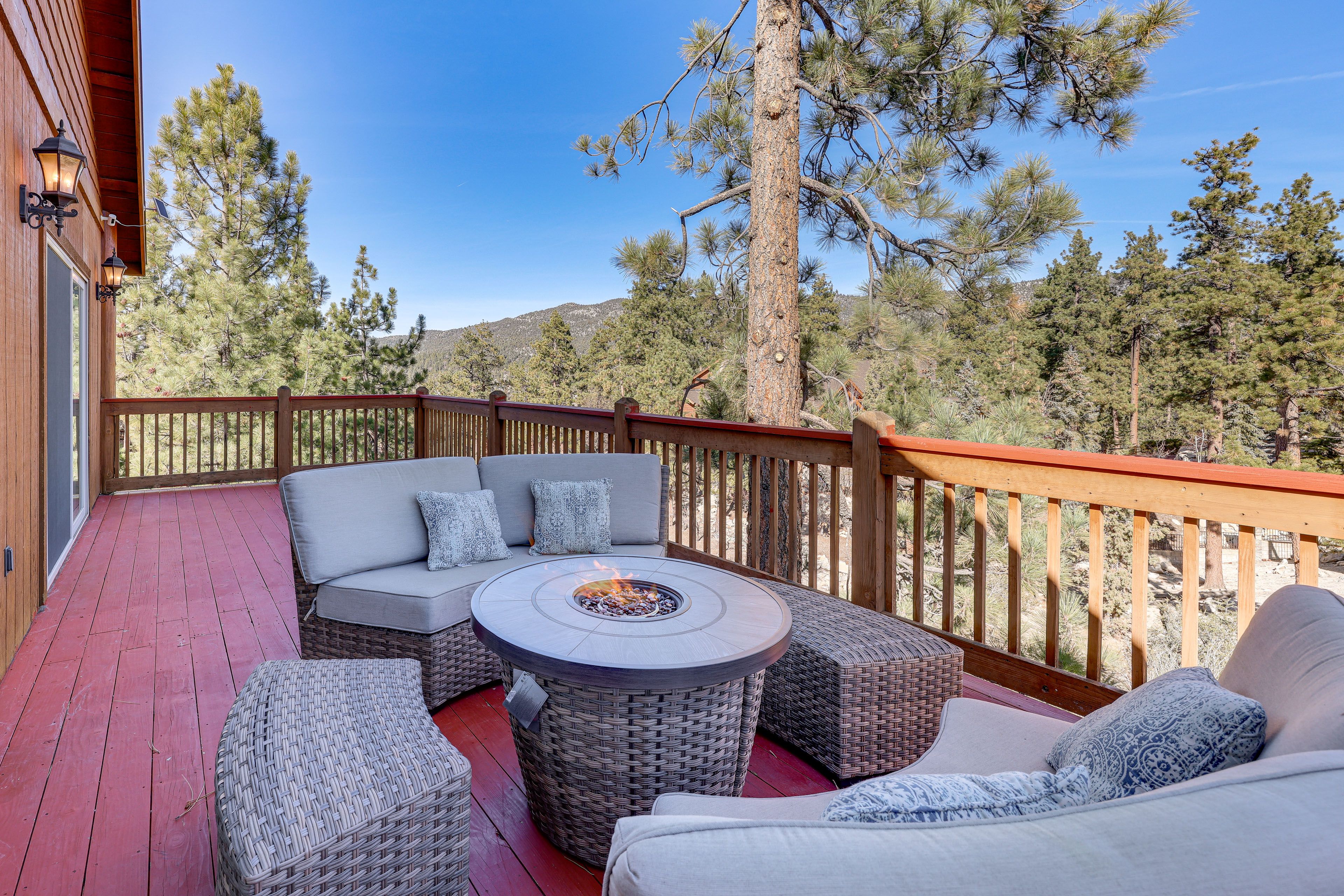 Balcony | Gas Fire Pit