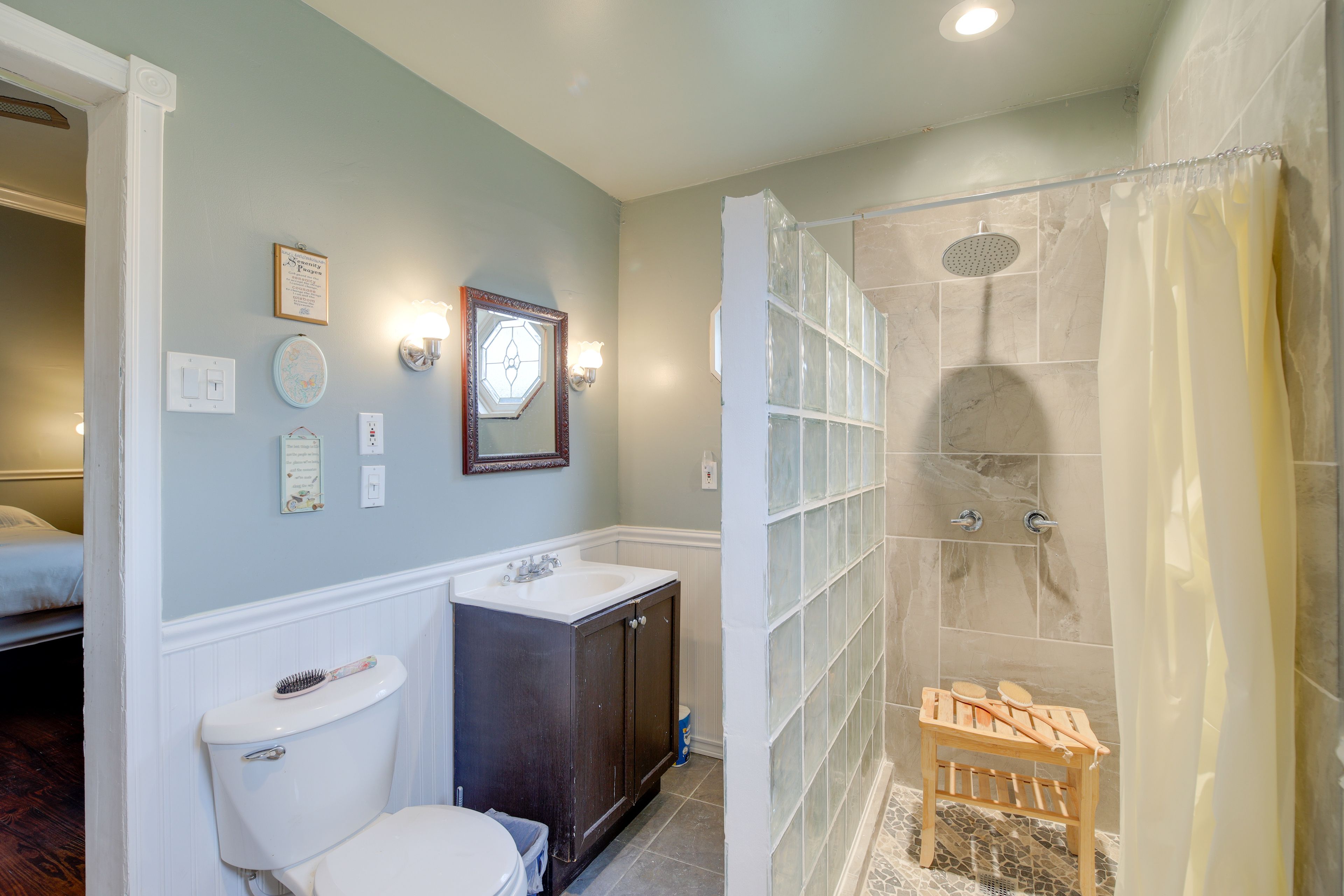 En-Suite Bathroom | Complimentary Toiletries | Hair Dryer