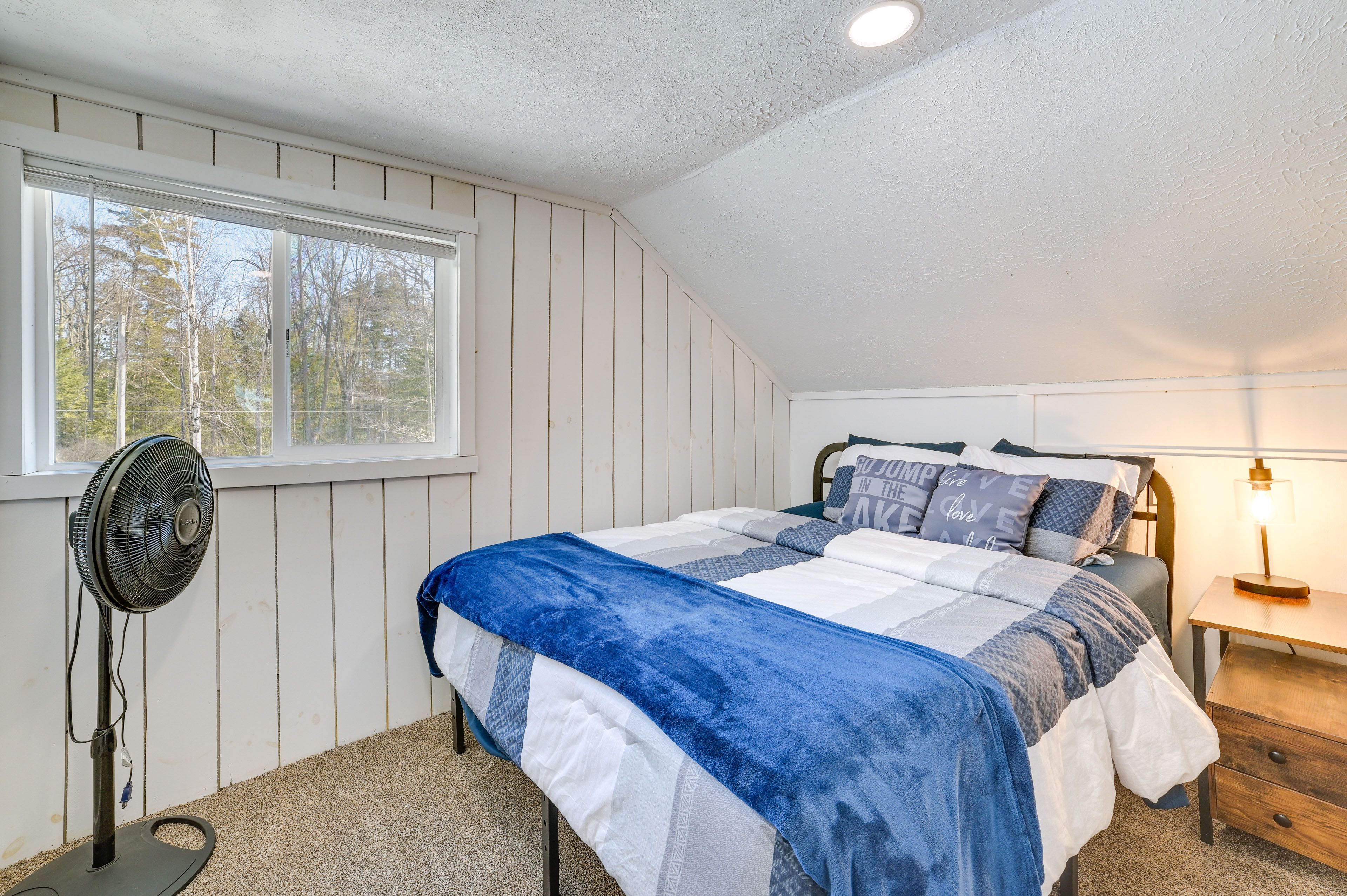 Bedroom 2 | Queen Bed | 2nd Floor