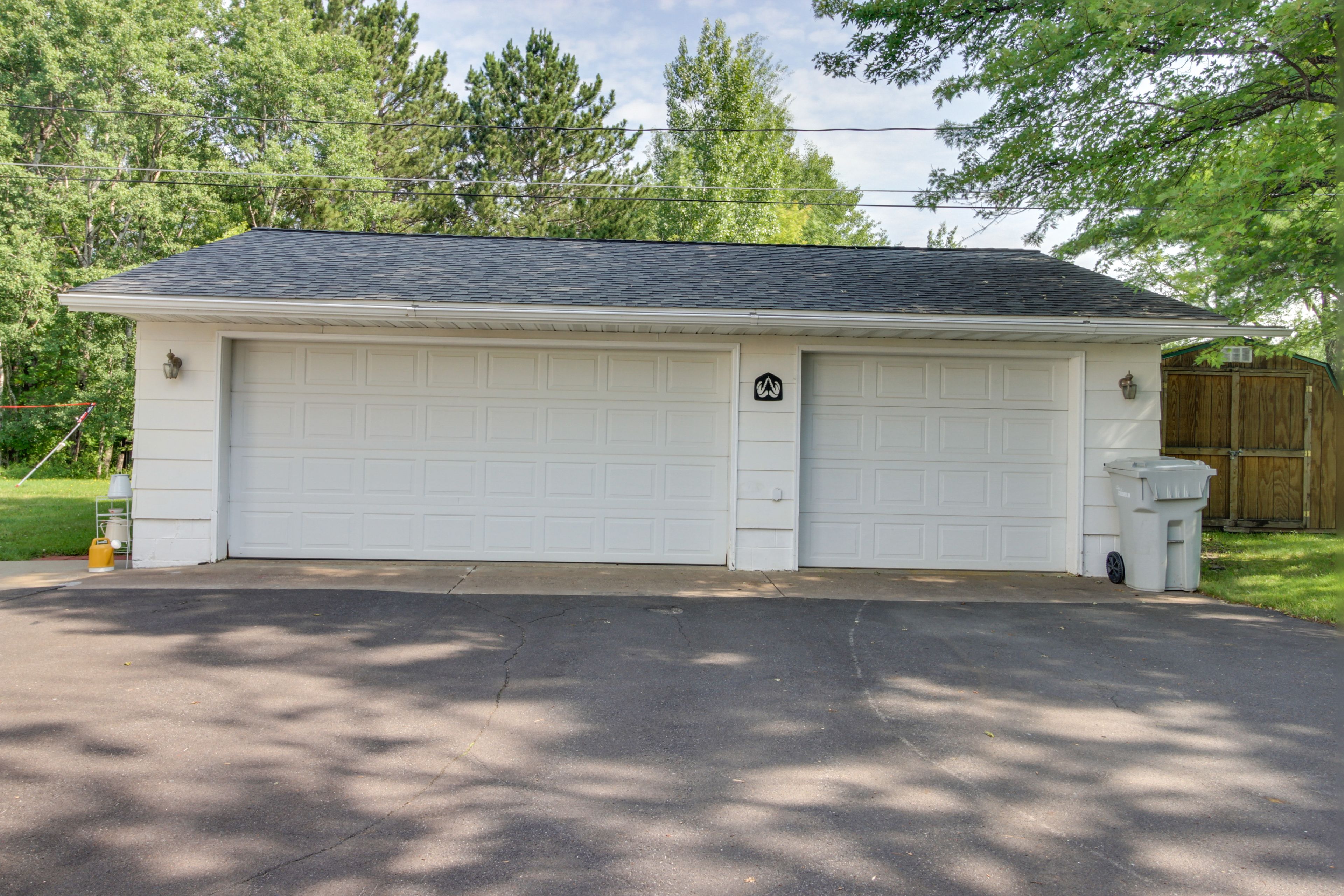Parking | Driveway (2 Vehicles)