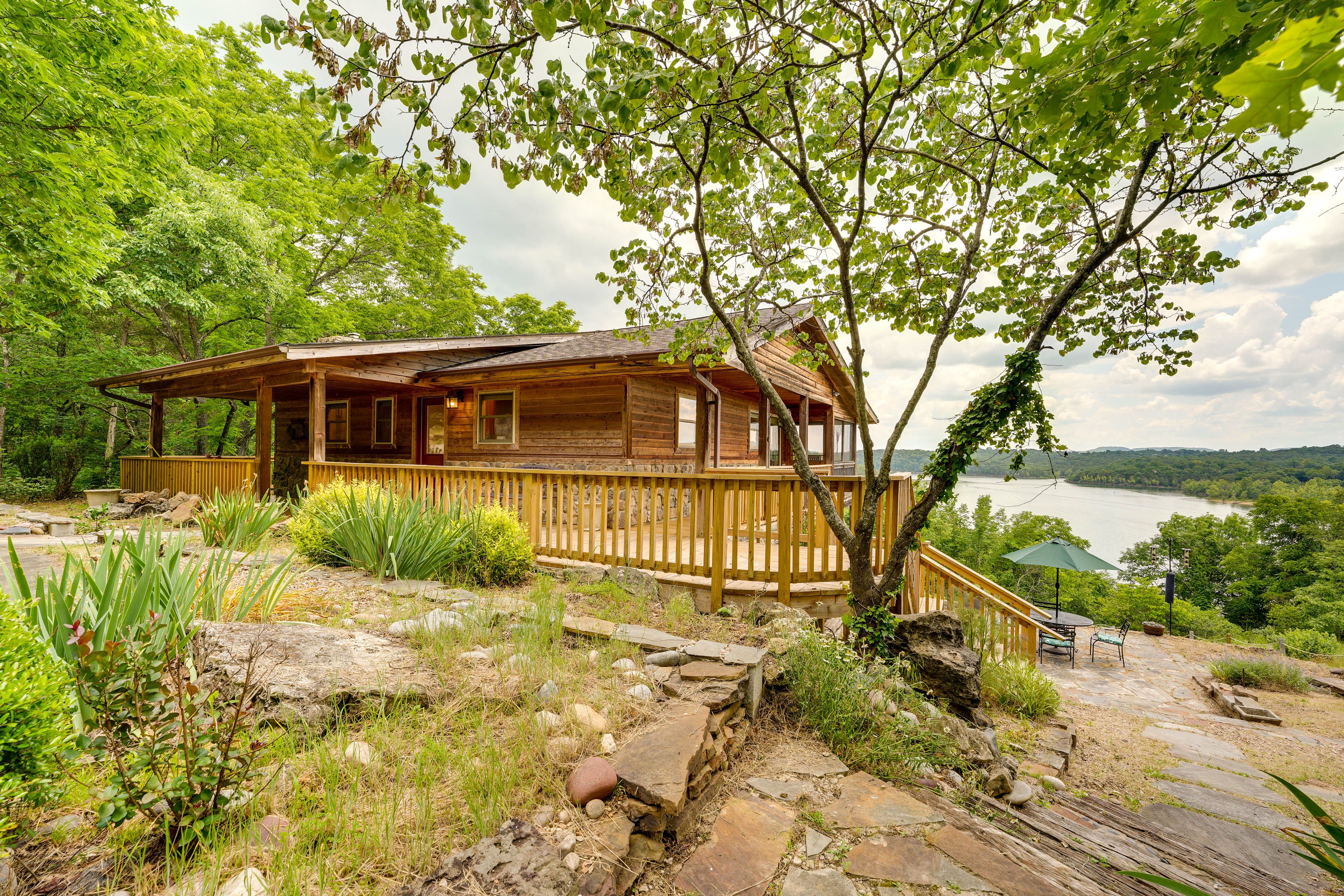 Eagle Rock Vacation Rental | 2BR | 2BA | 1,536 Sq Ft | Access Only By Stairs
