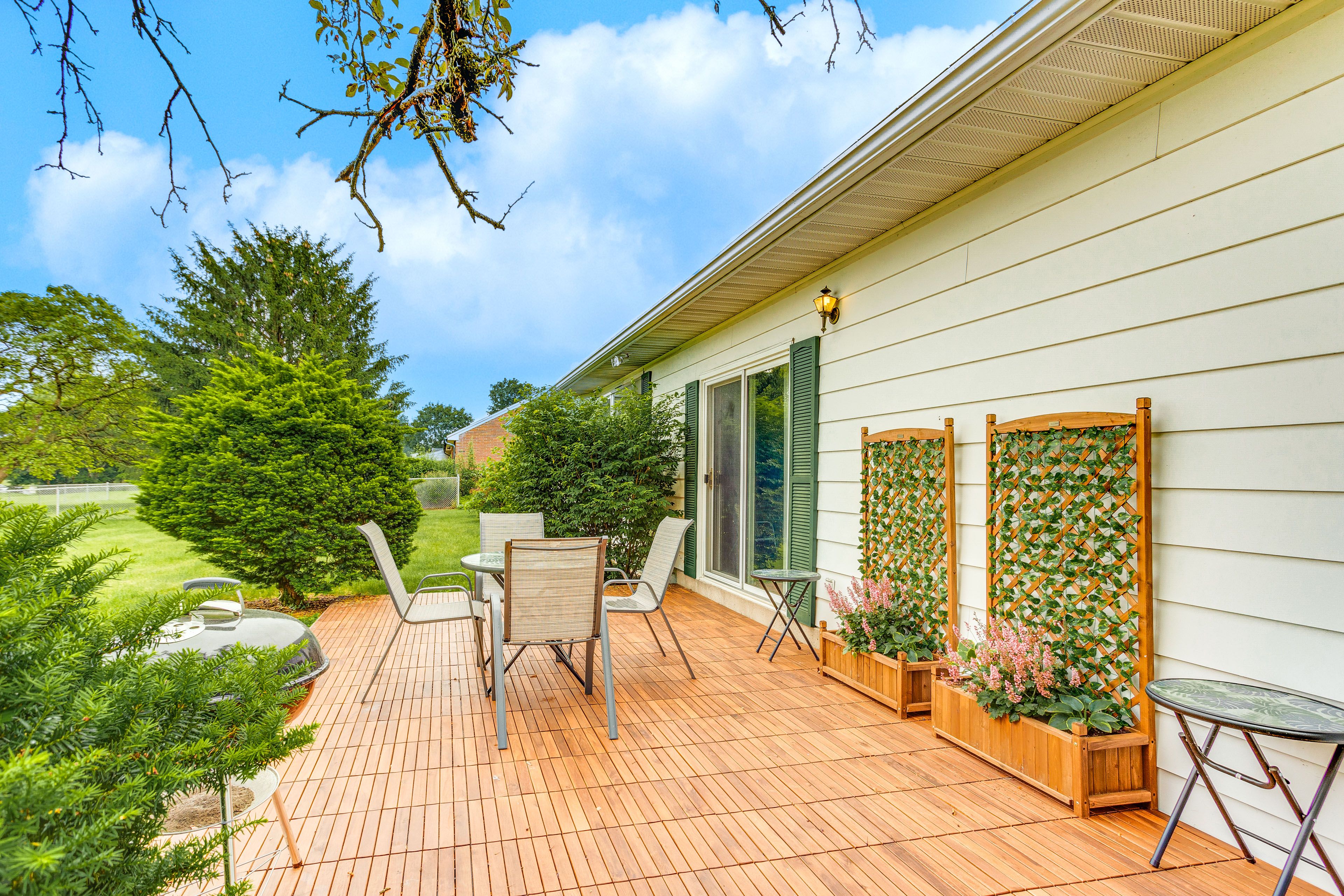Furnished Patio | Charcoal Grill | Outdoor Dining | Spacious Yard