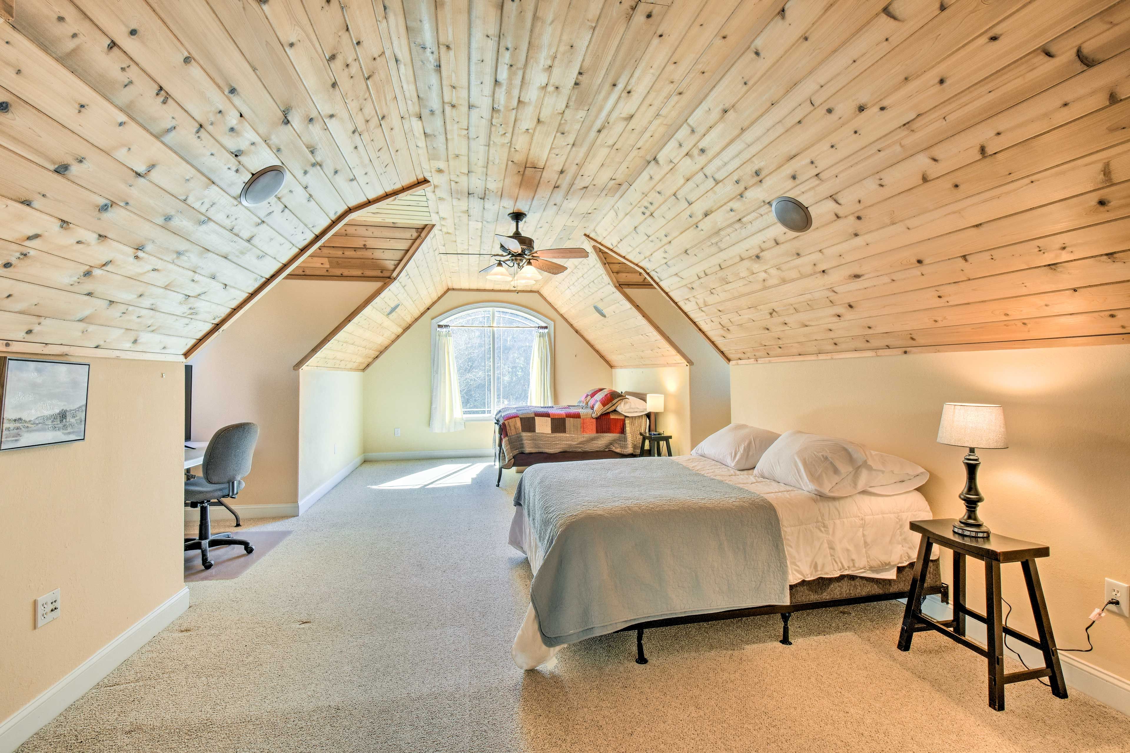 Bedroom 4 | 2 Queen Beds