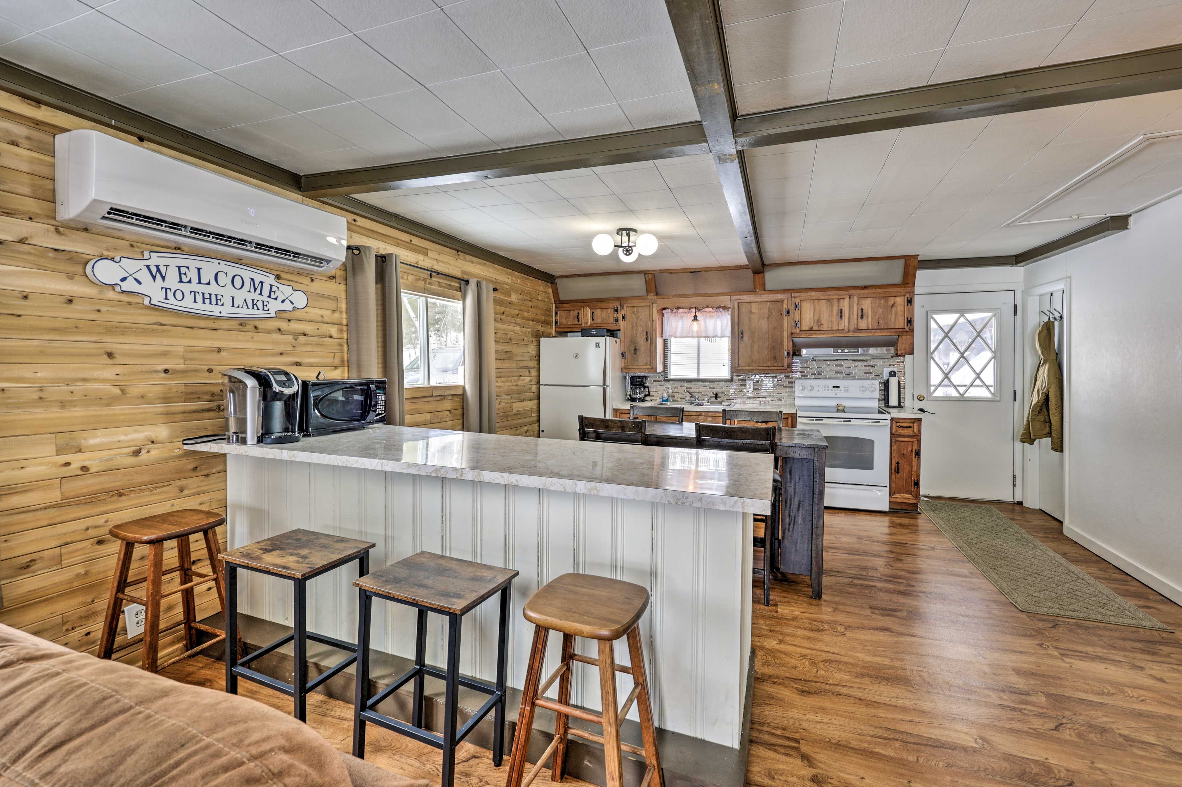 Kitchen | Dishware & Flatware | Toaster | Crockpot