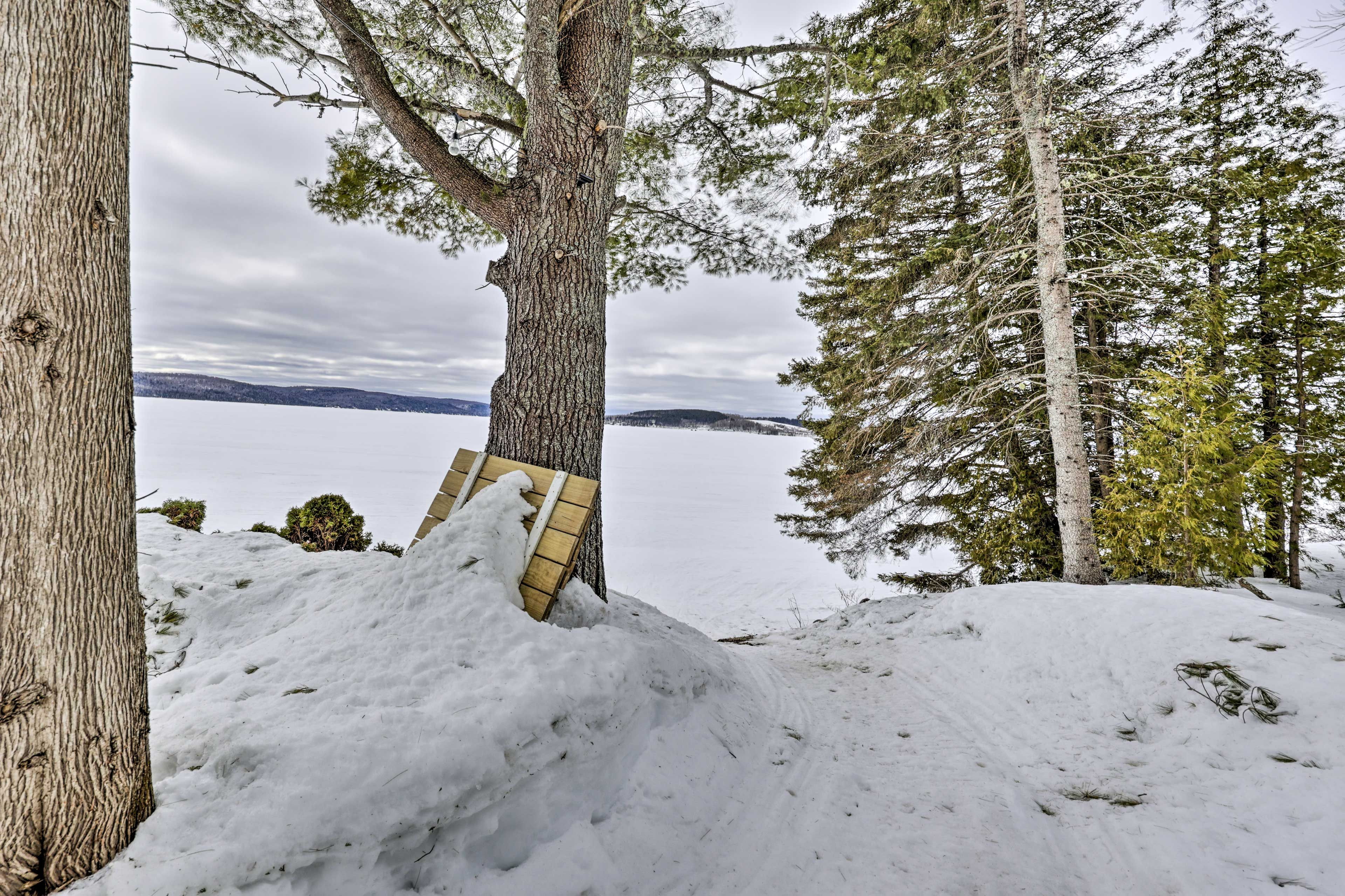 Lake Access | Shared Dock | Wood Fire Pit | Beach Chairs