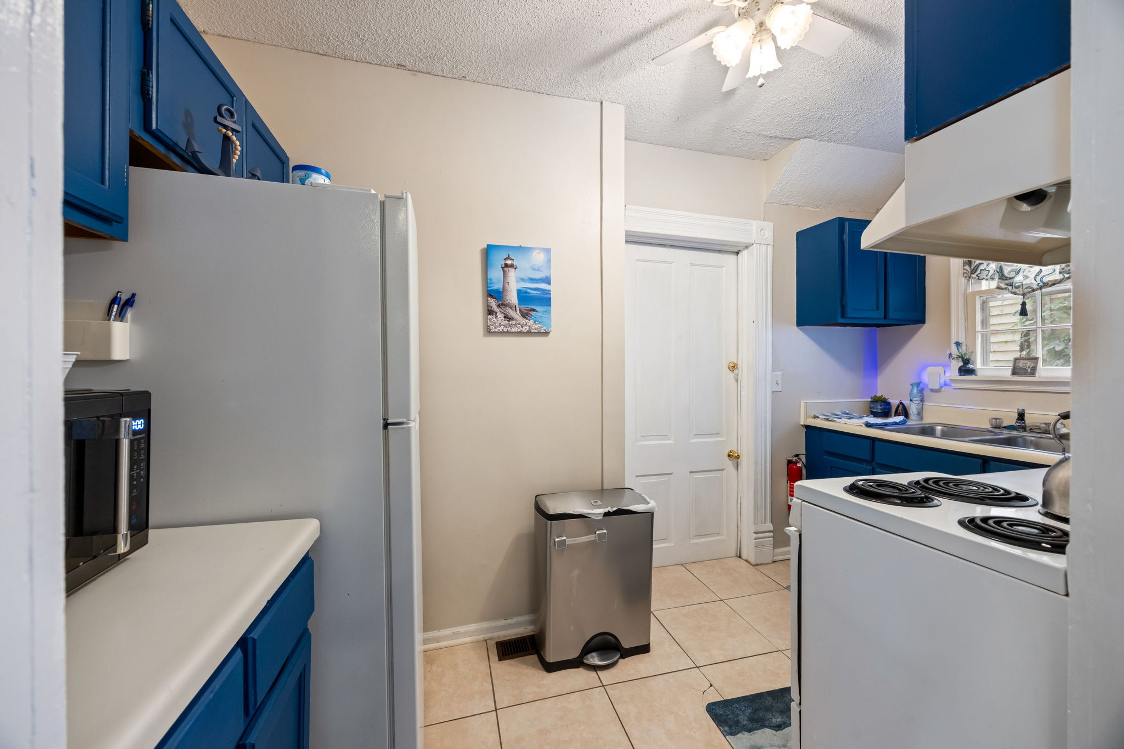 Kitchen | Cooking Basics | Toaster | Spices | Trash Bags | Paper Towels