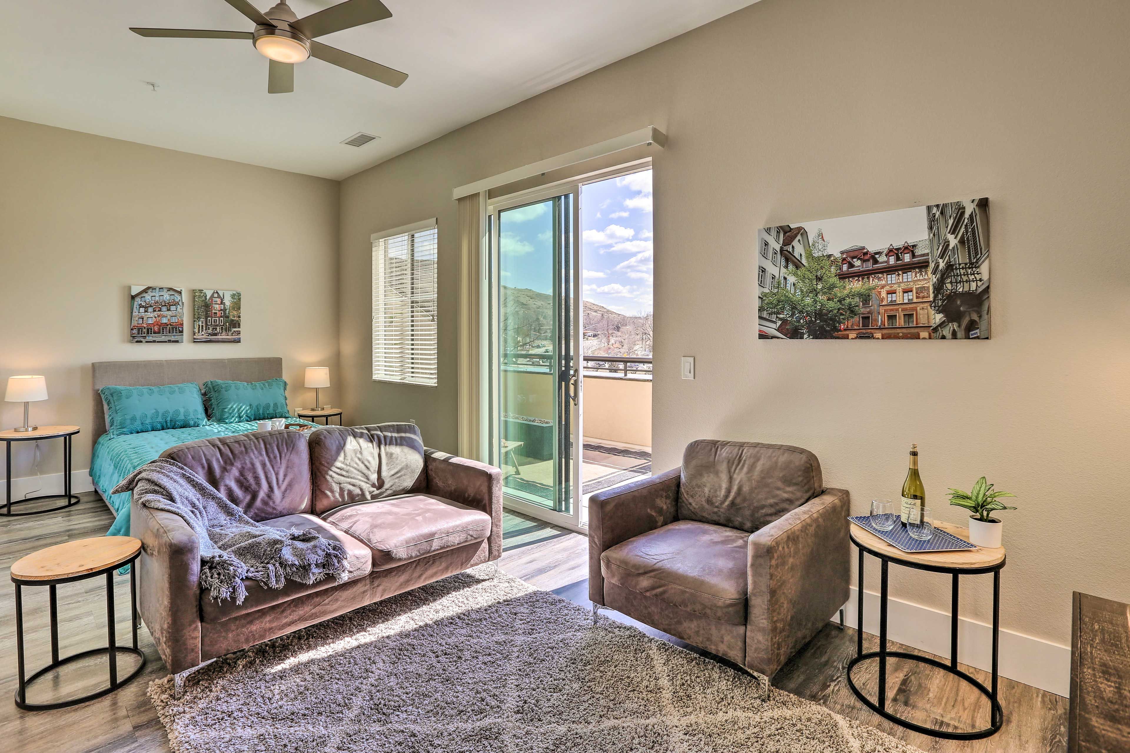 Living Space | Free WiFi | Central A/C