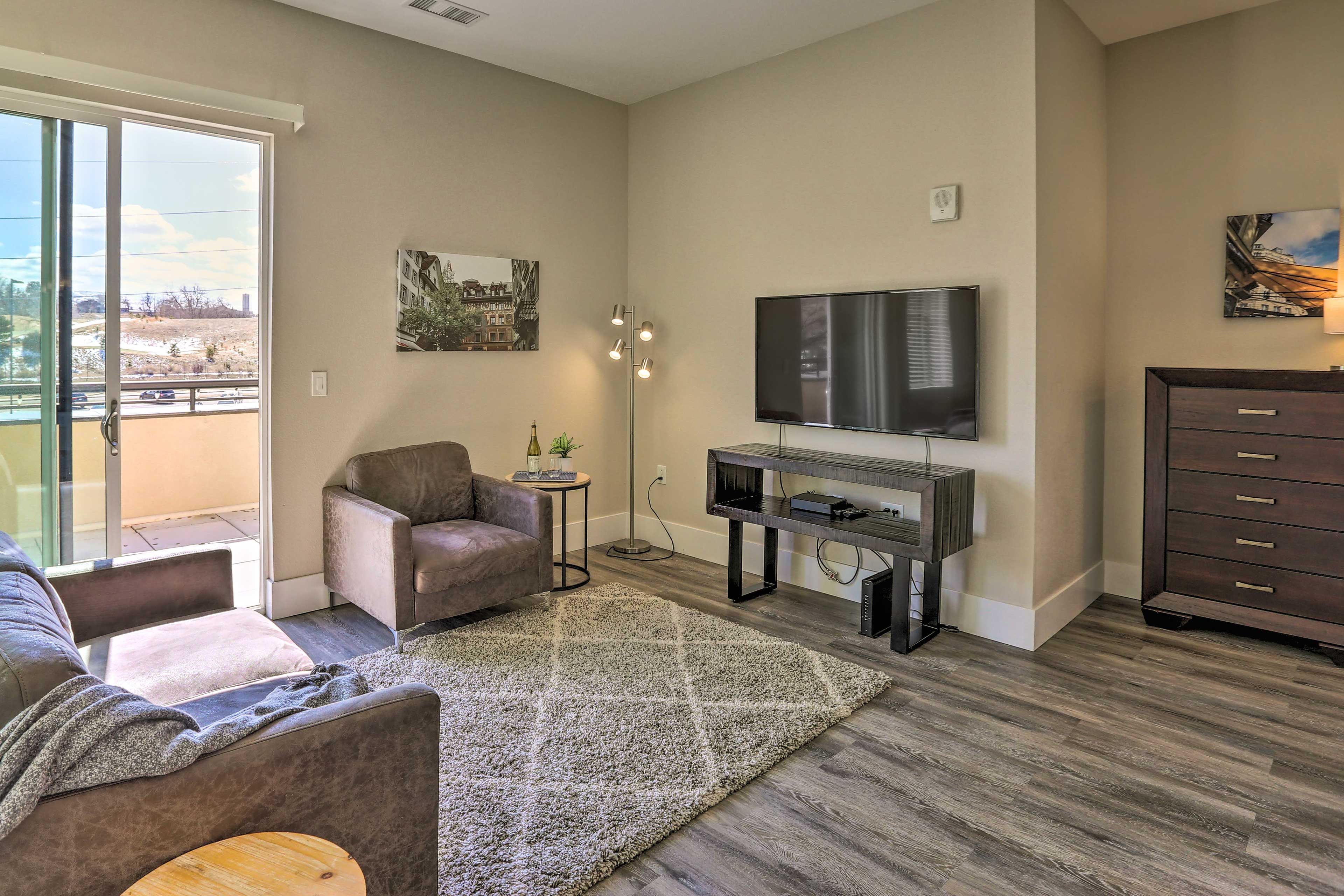 Living Space | Smart TV
