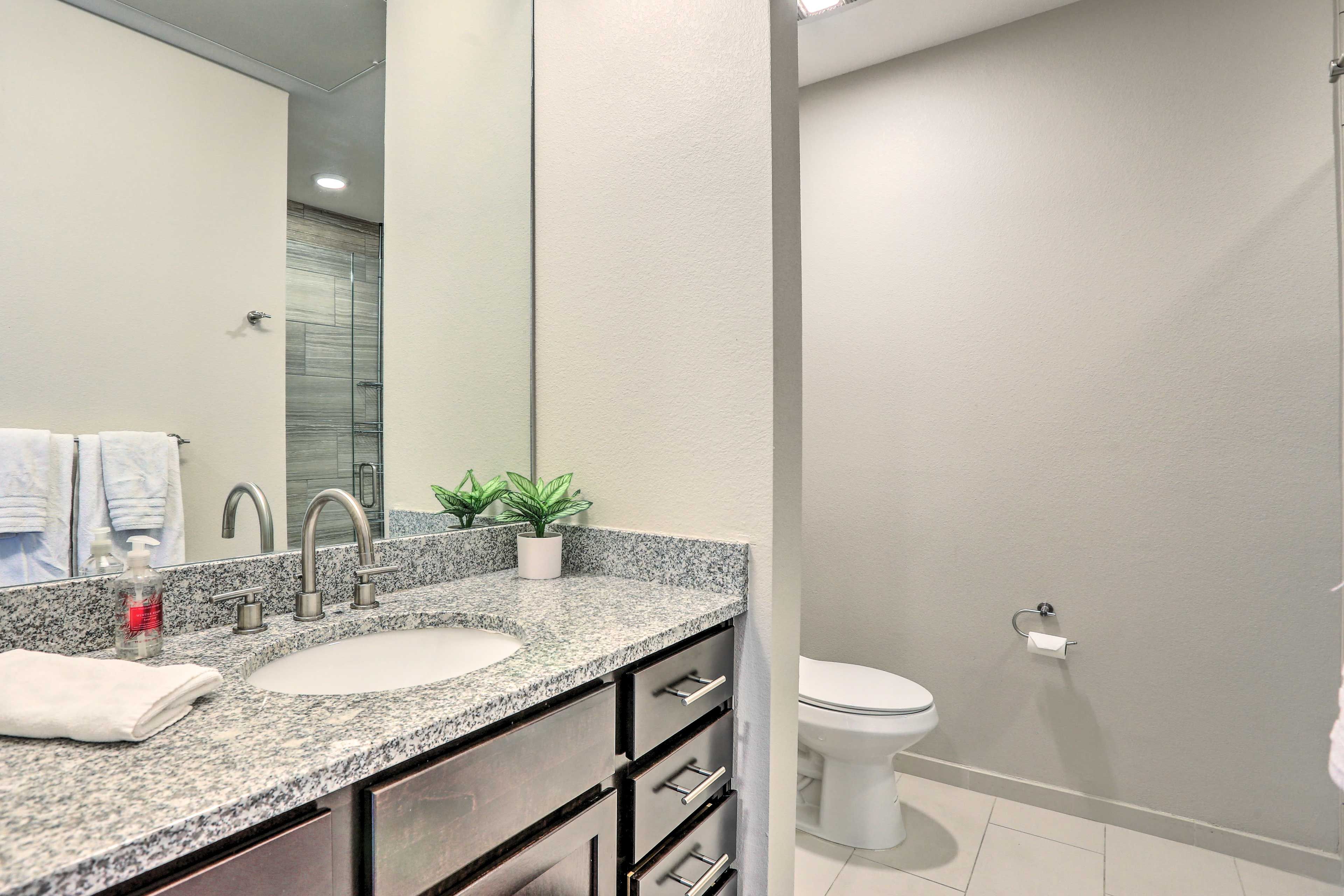 Bathroom | Towels Provided
