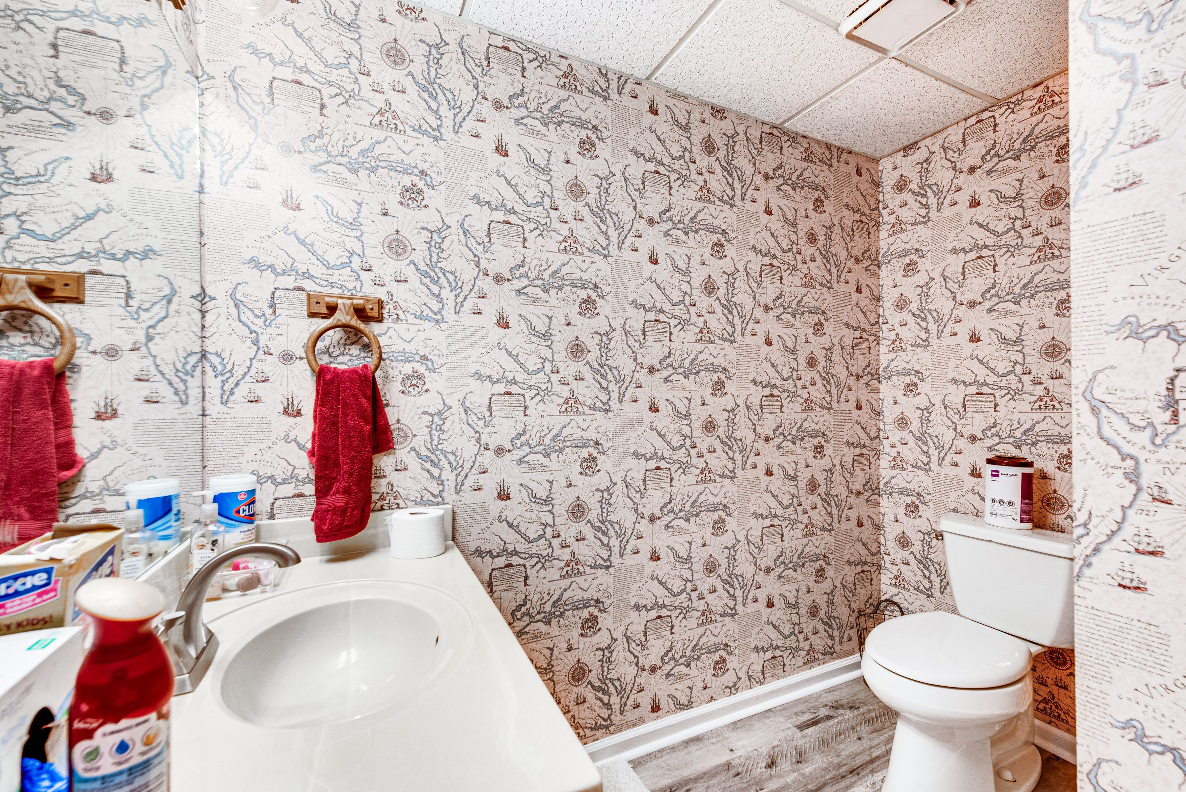 Full Bathroom