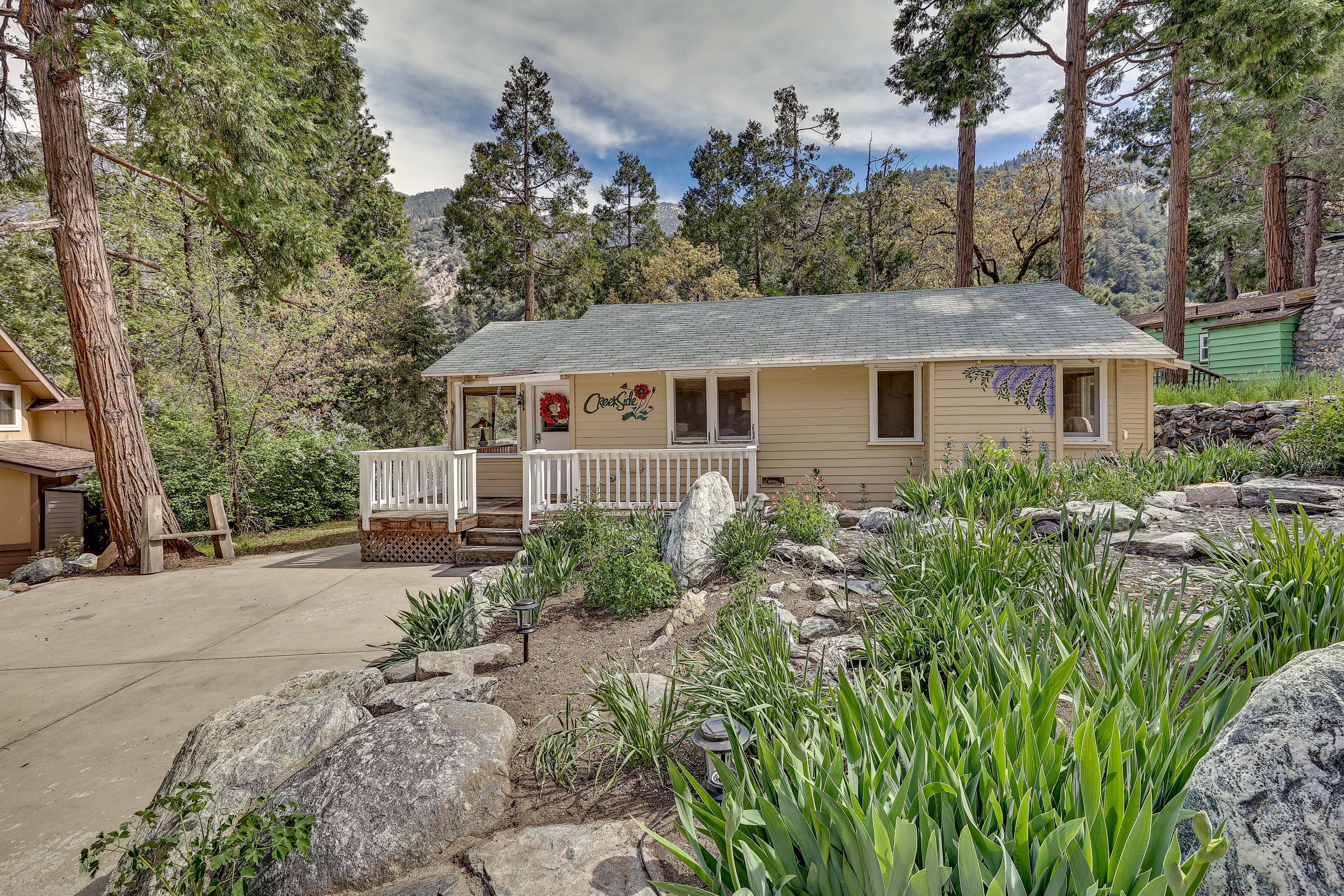 Forest Falls Vacation Rental | 2BR | 2BA | 1,200 Sq Ft | 3 Exterior Stairs