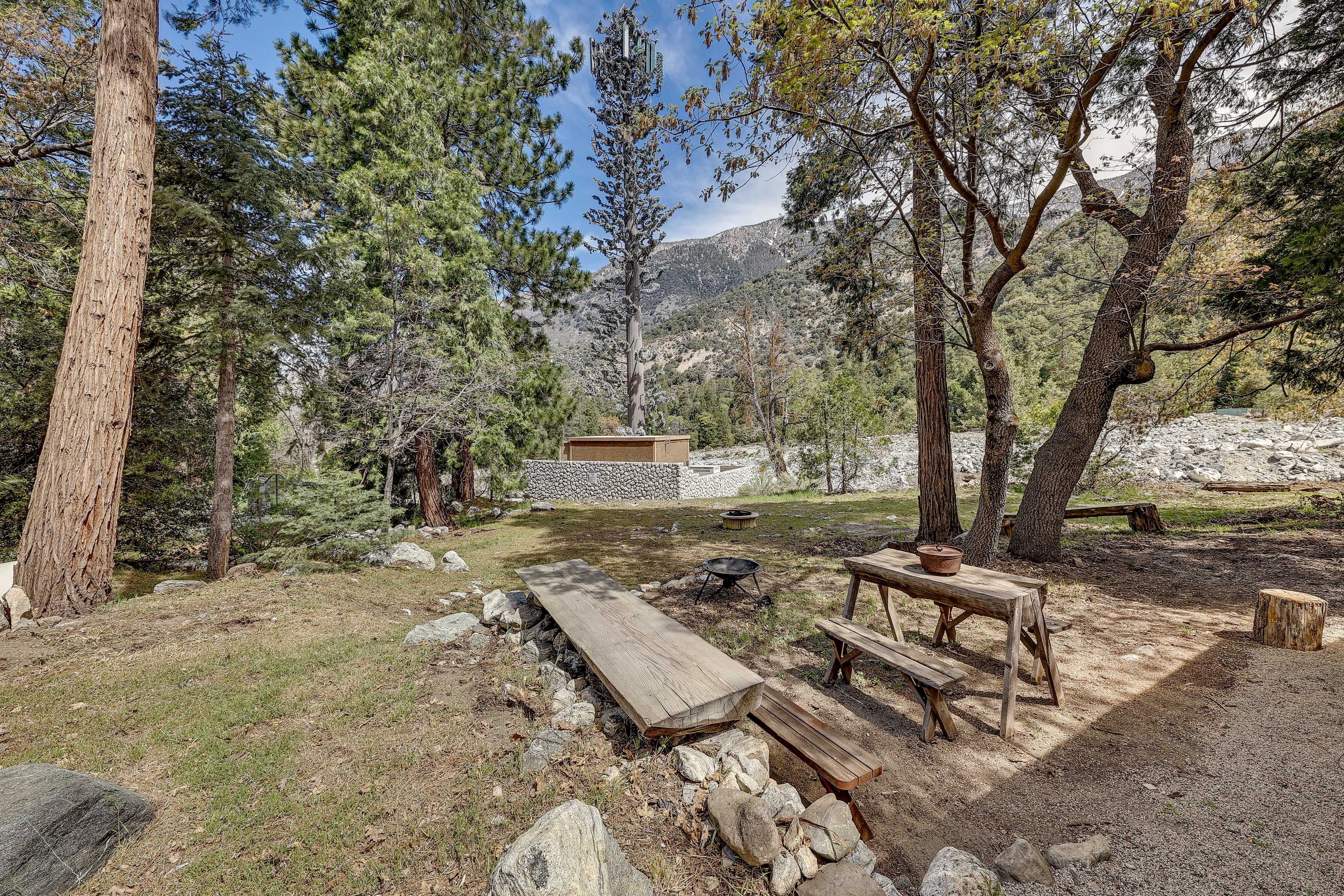 Private Backyard | Fire Pit (Not Available)