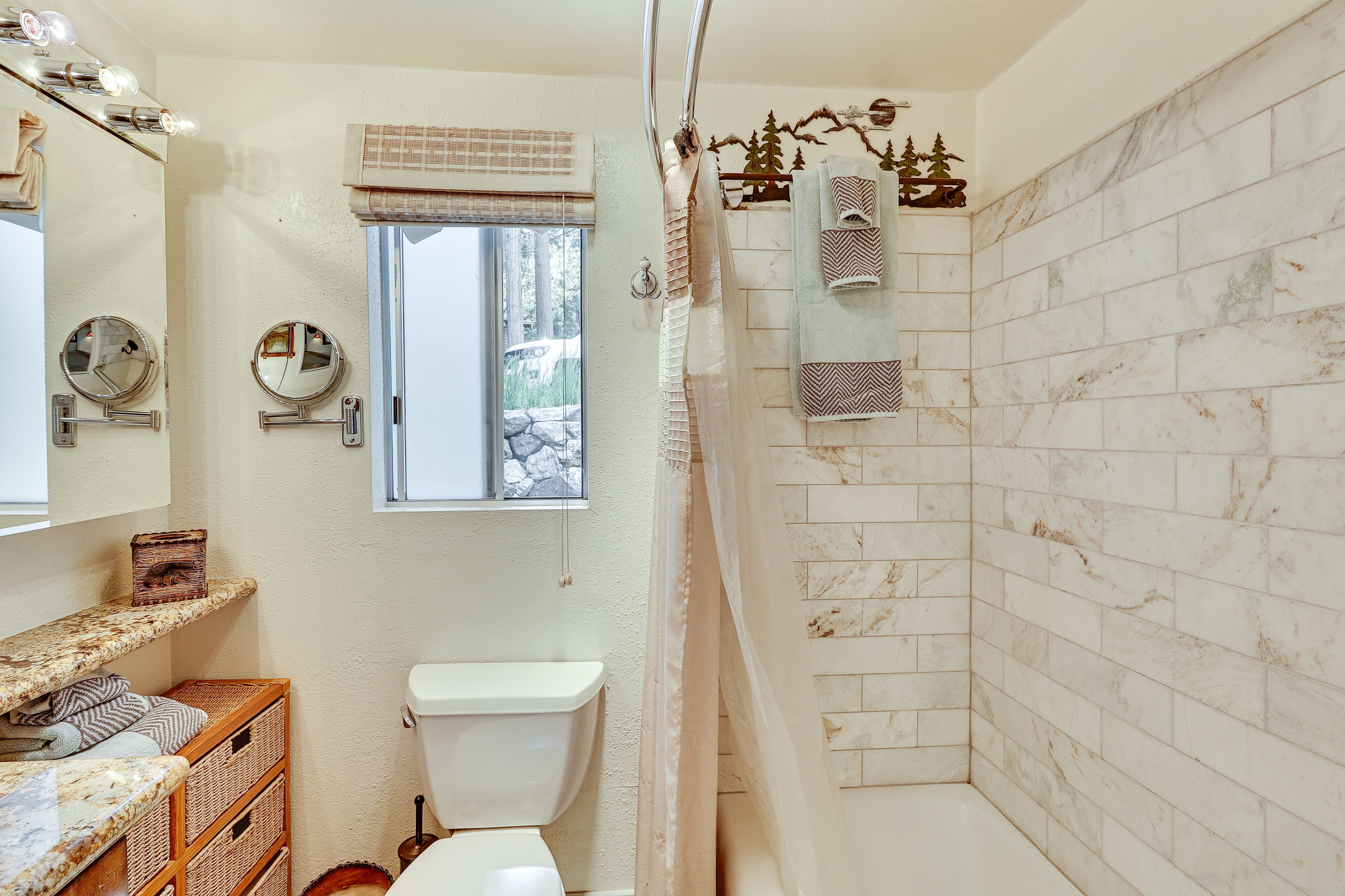 En-Suite Bathroom | Complimentary Toiletries | Hair Dryer