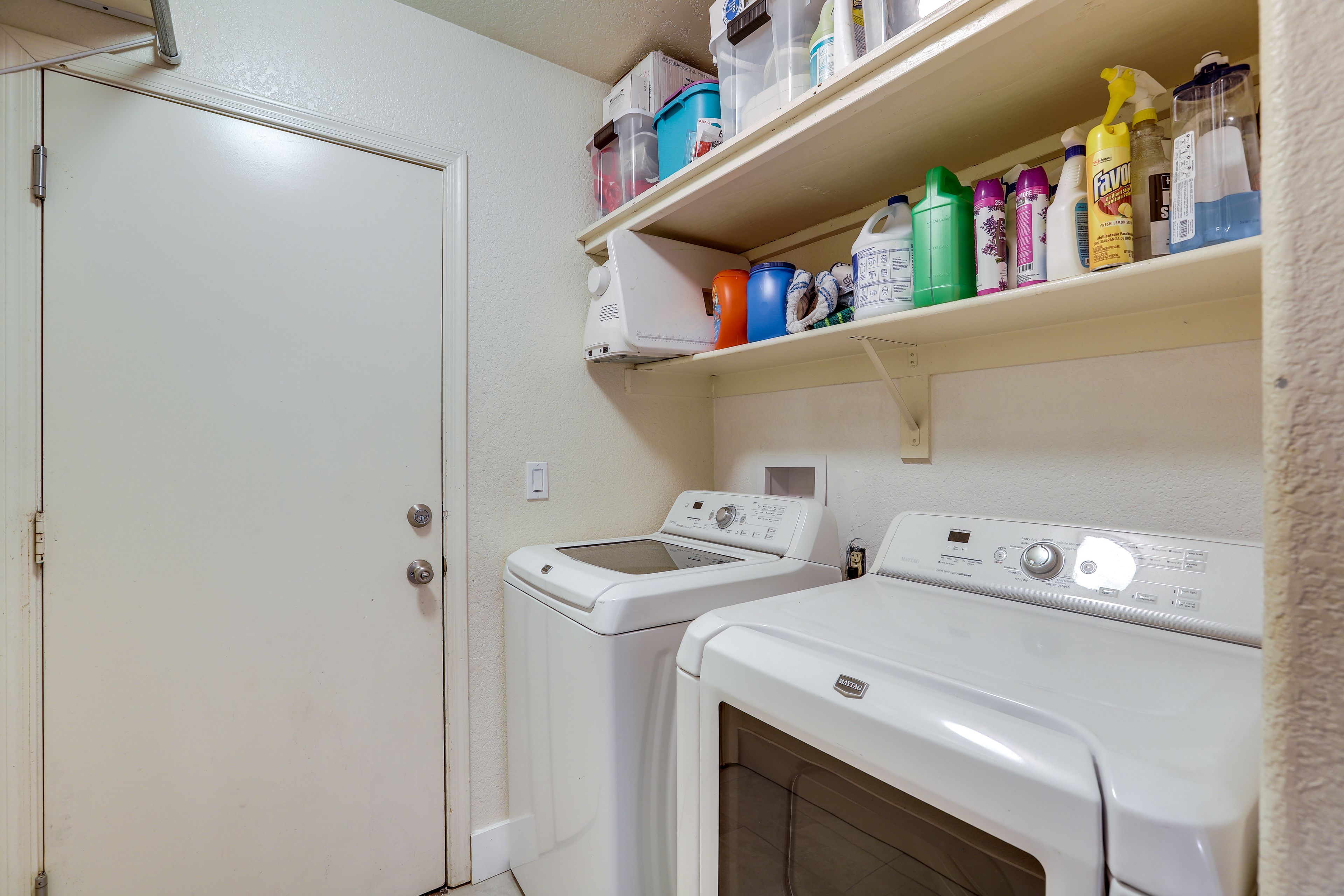 Laundry Area | Detergent Provided