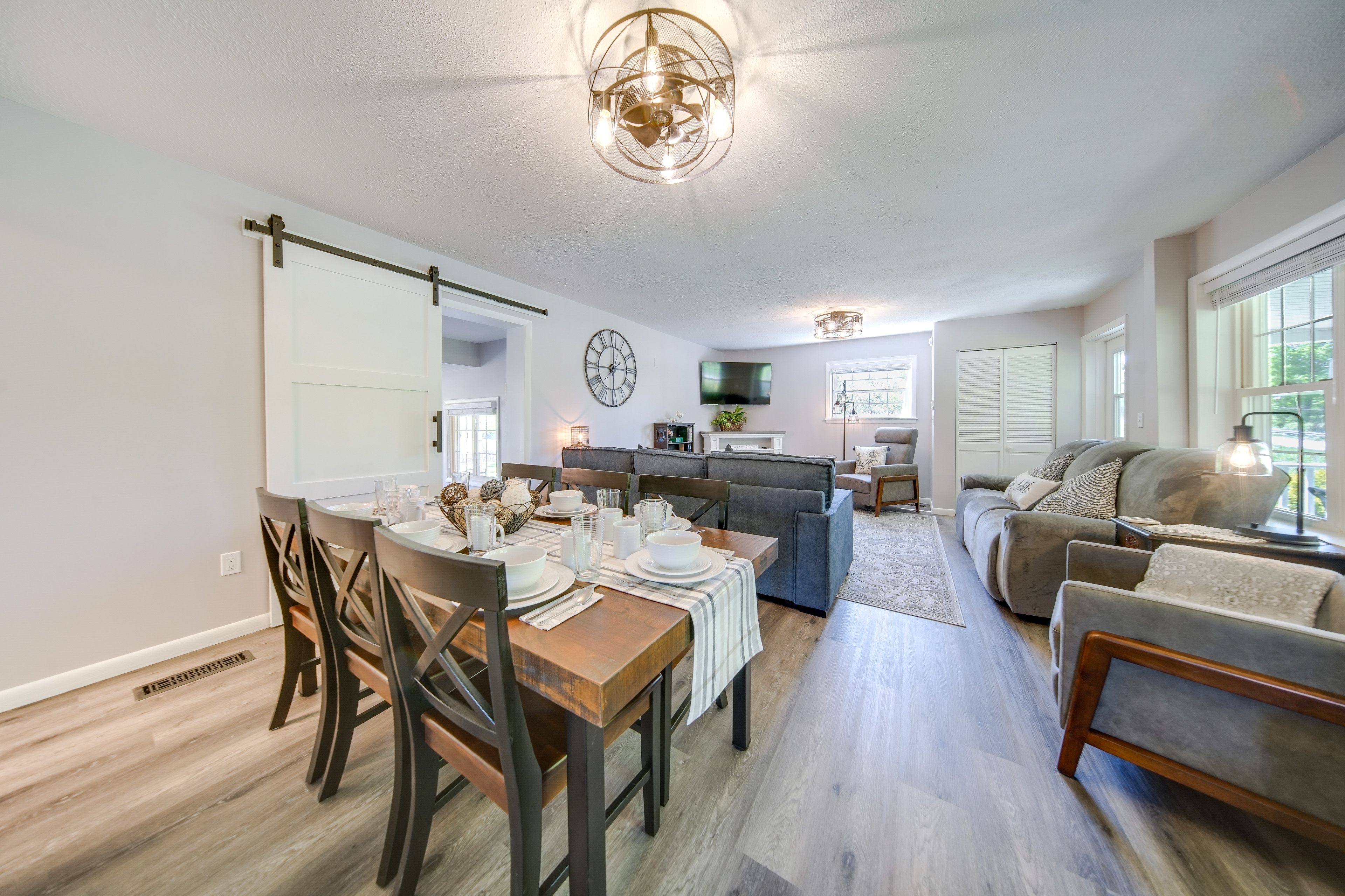 Living Space | Central A/C + Heating | Free WiFi