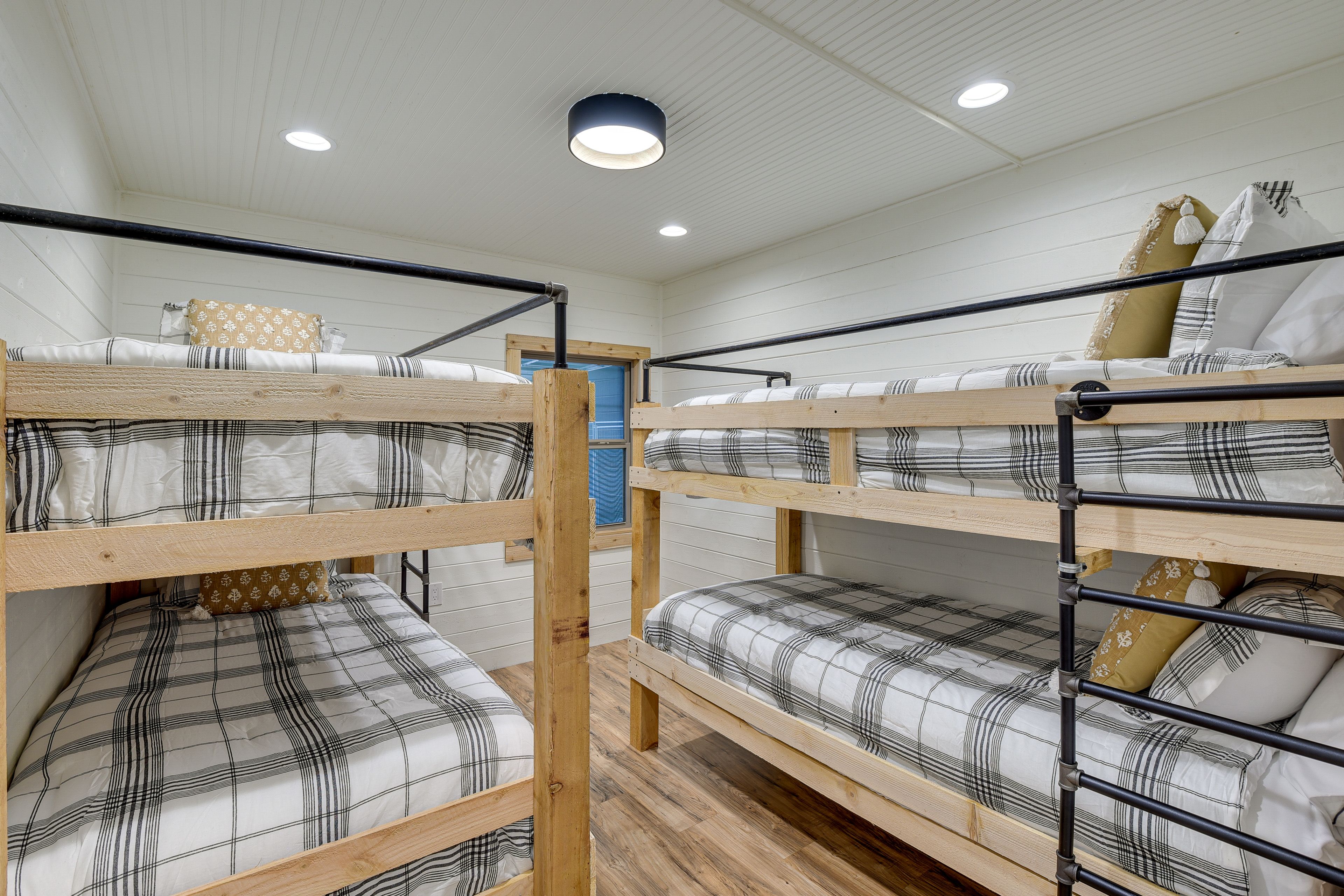 Bedroom 2 | 2 Twin XL Bunk Beds
