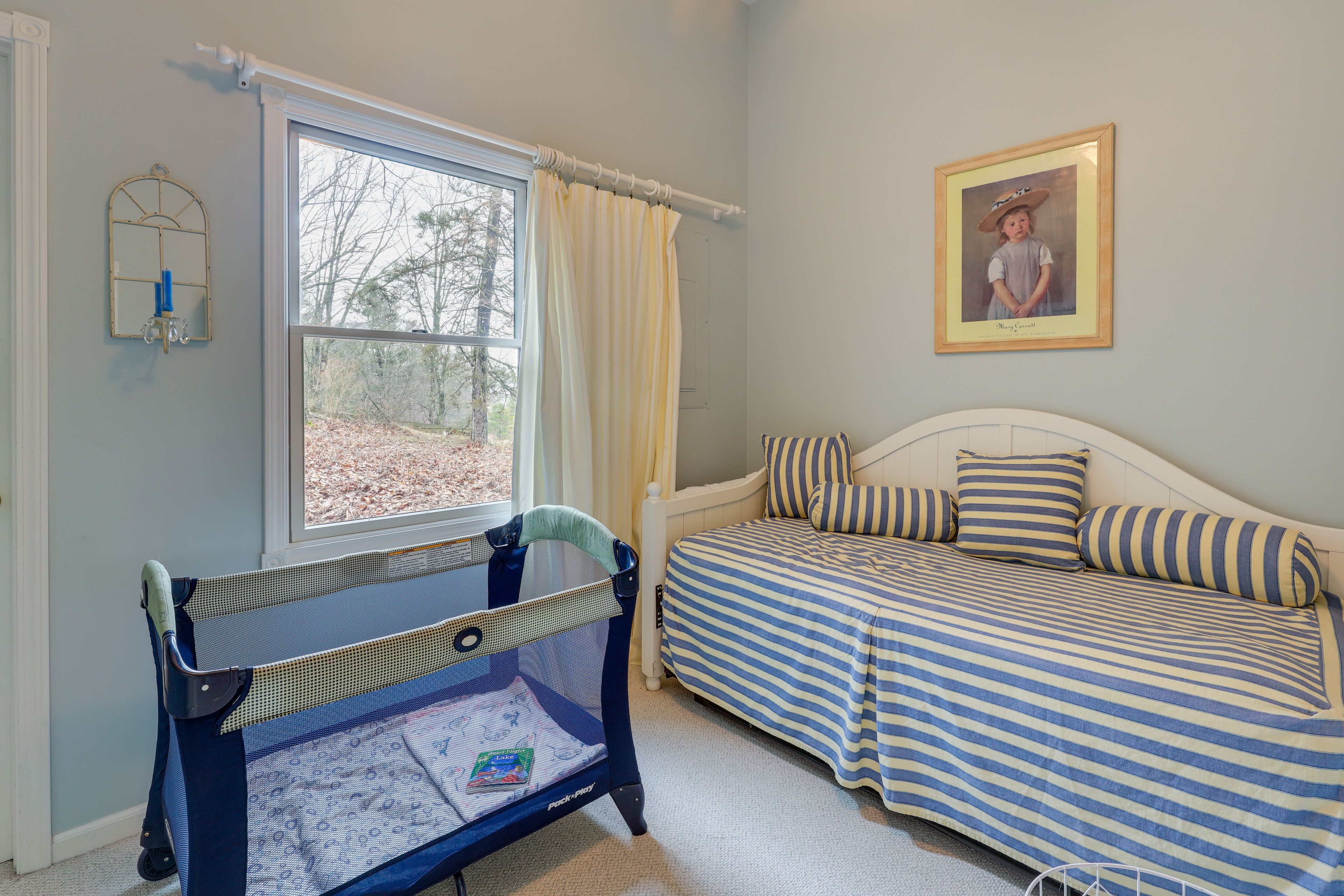 Bedroom 3 | Twin Bed w/ Twin Trundle | Pack 'n Play