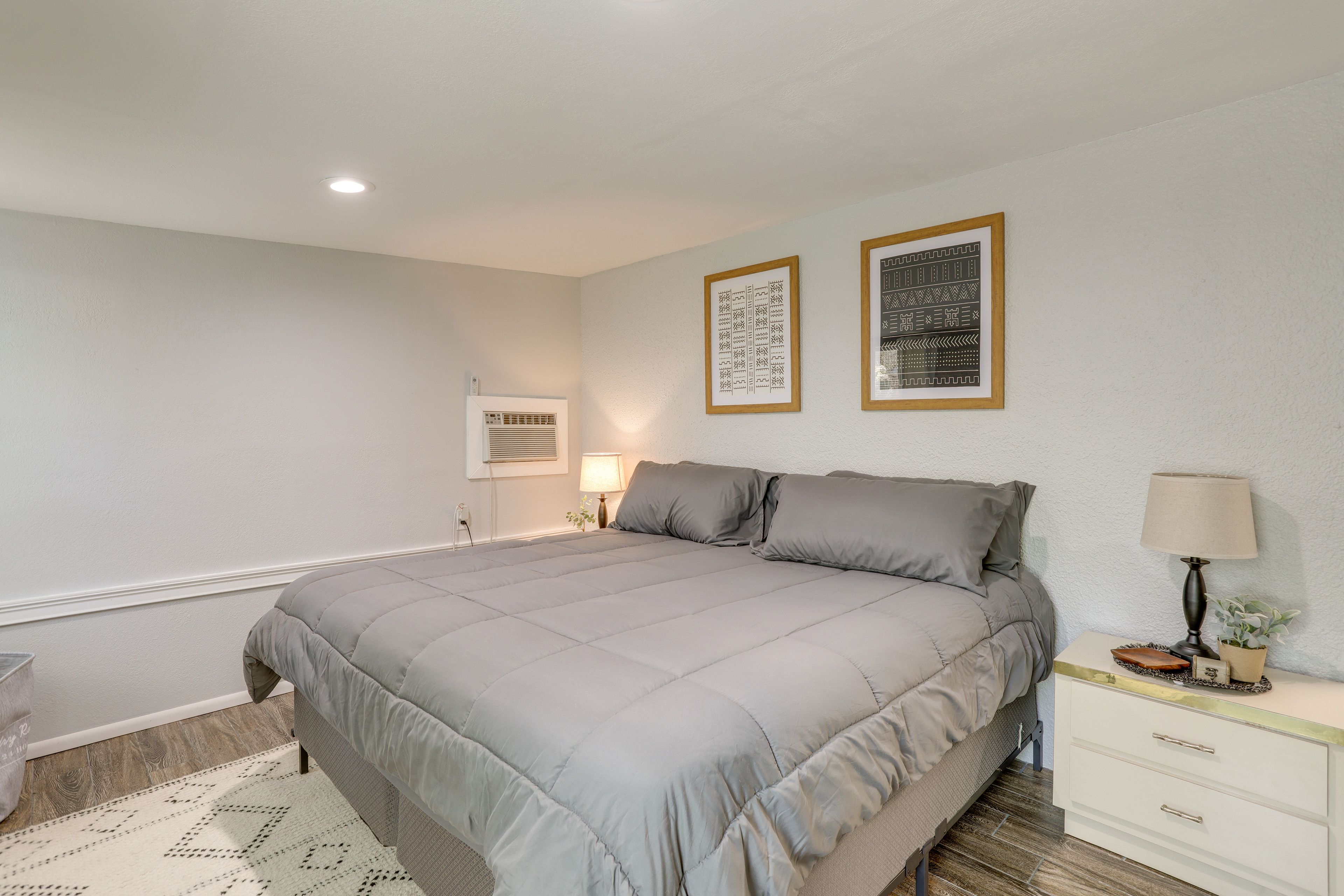 Bedroom 1 | King Bed | Linens Provided | Walk-In Closet