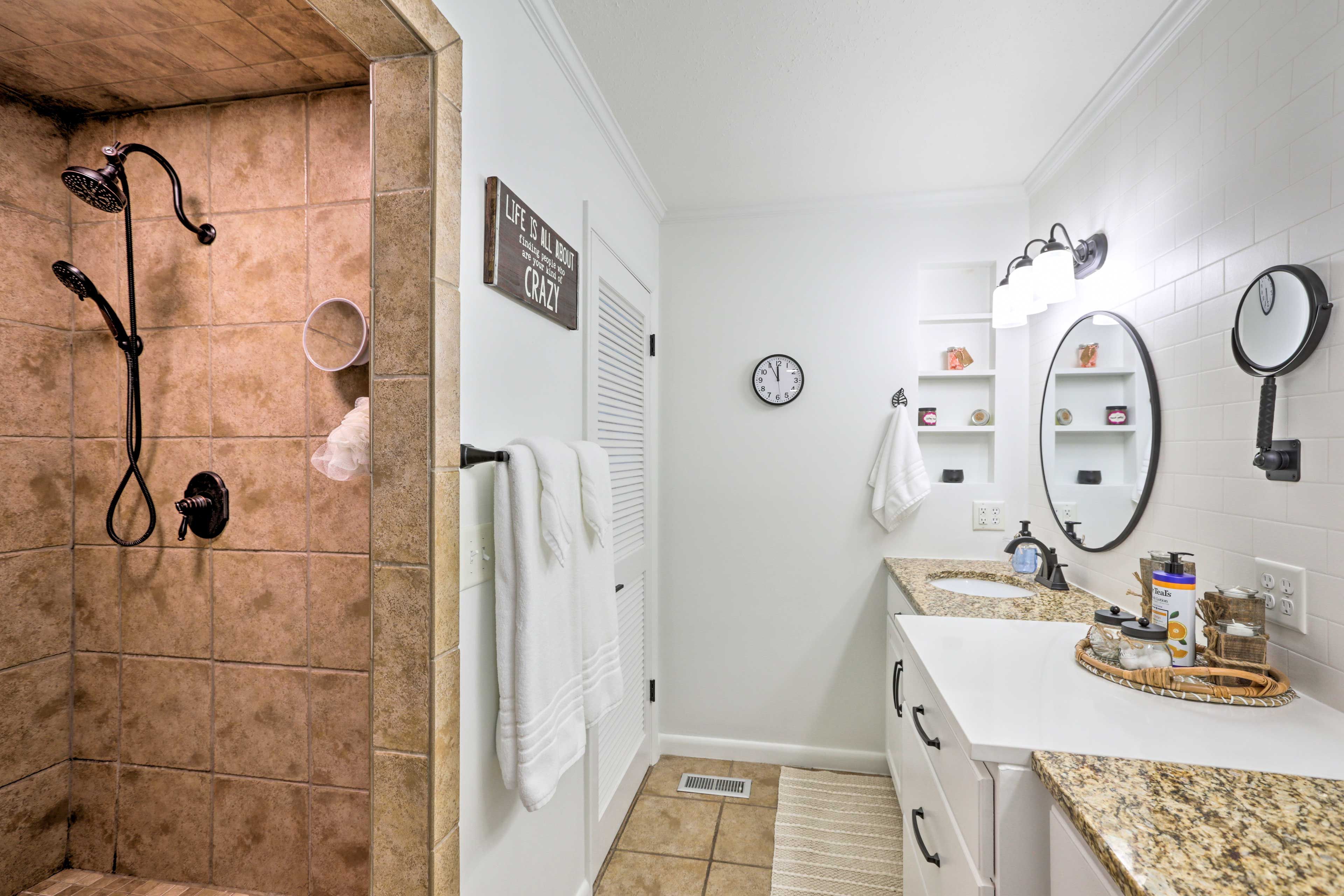 Full Bathroom | Walk-In Shower | Complimentary Toiletries | Towels Provided