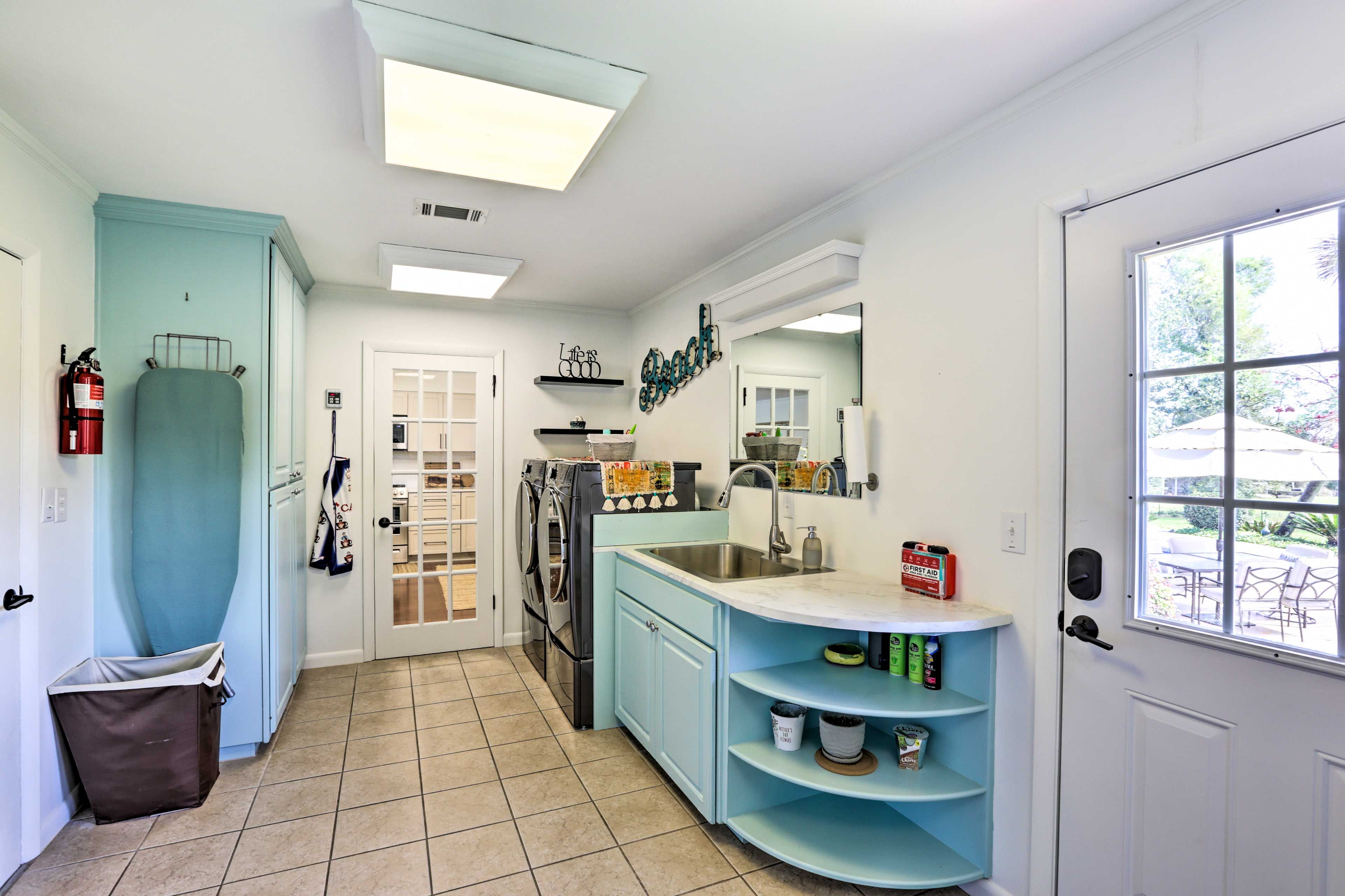 Laundry Area | Washer/Dryer | Hangers | Iron/Board | Trash Bags/Paper Towels