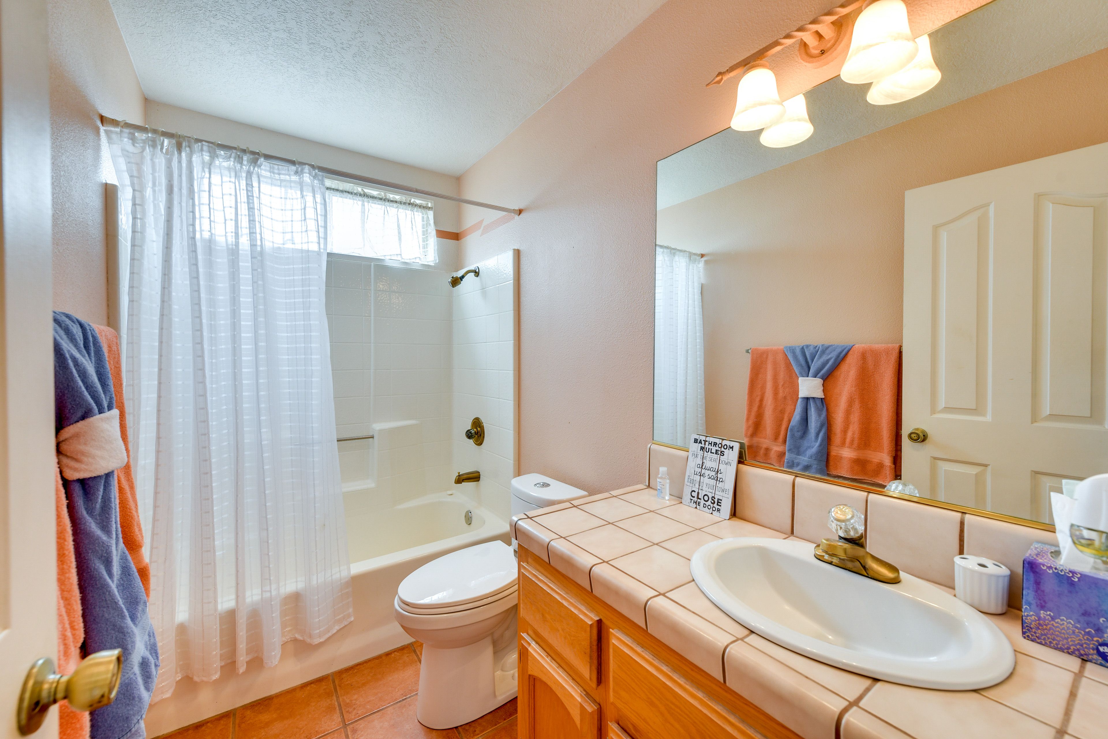 Full Bathroom