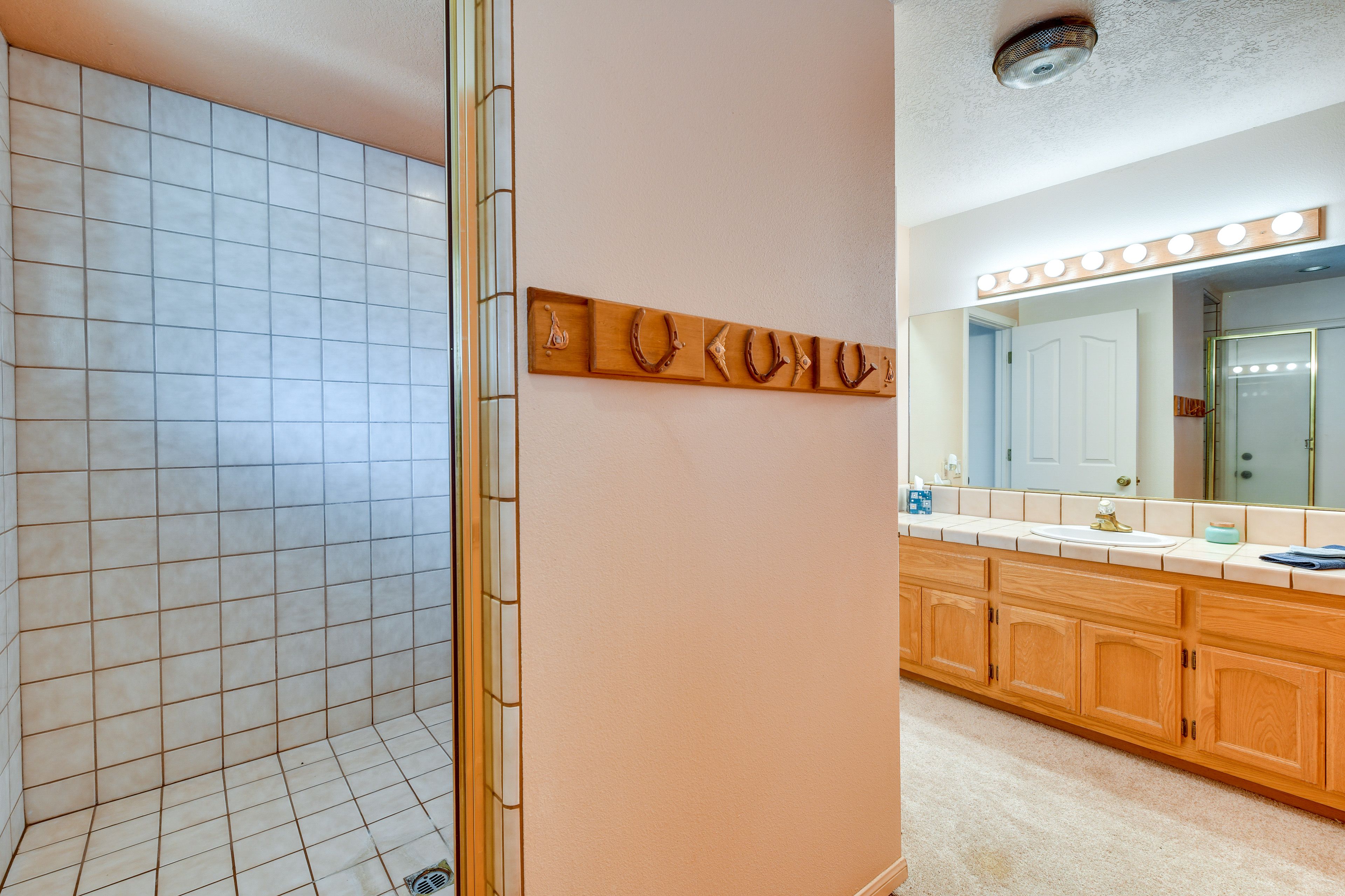 En-Suite Bathroom