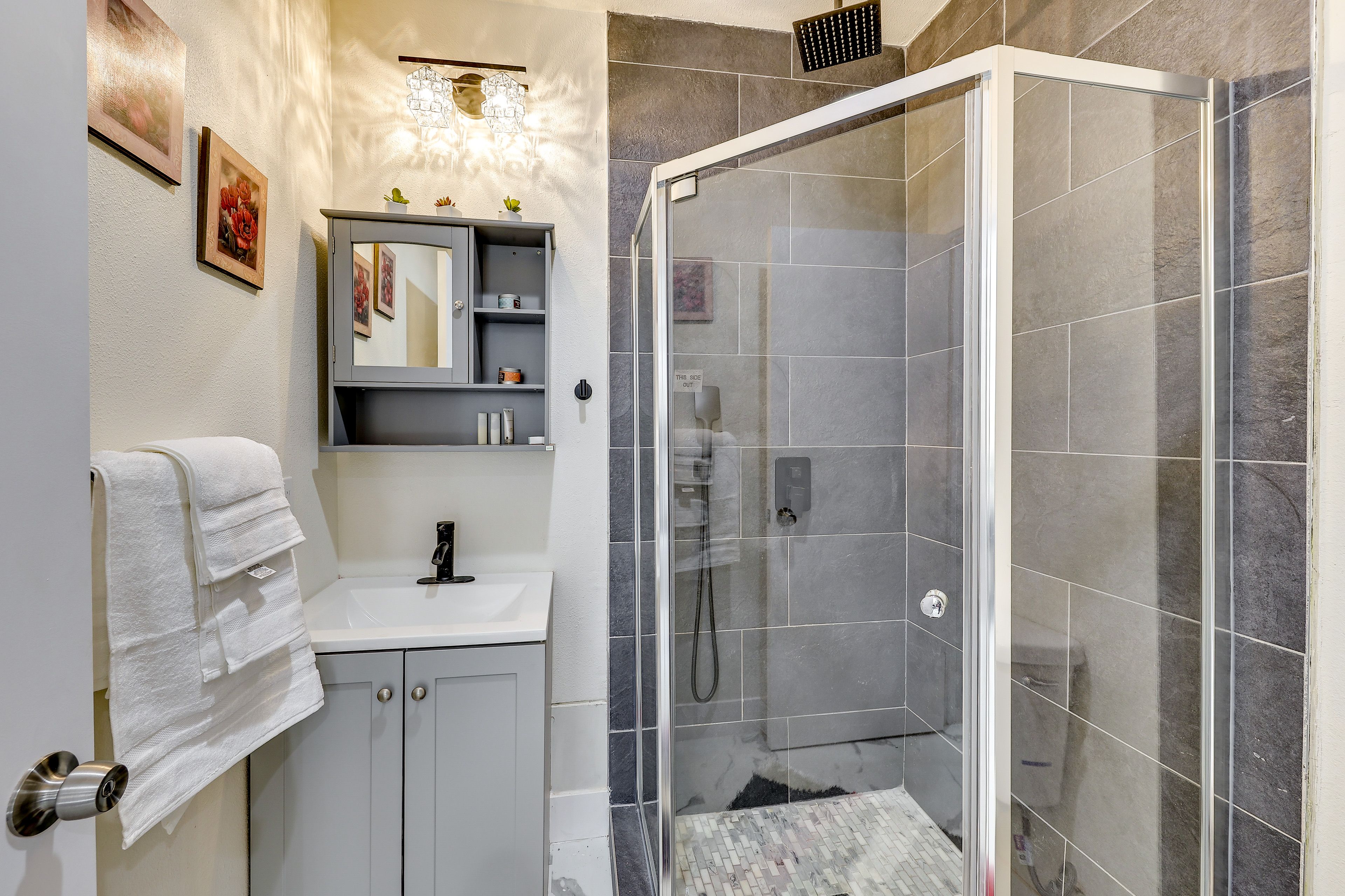 Bathroom | Towels Provided