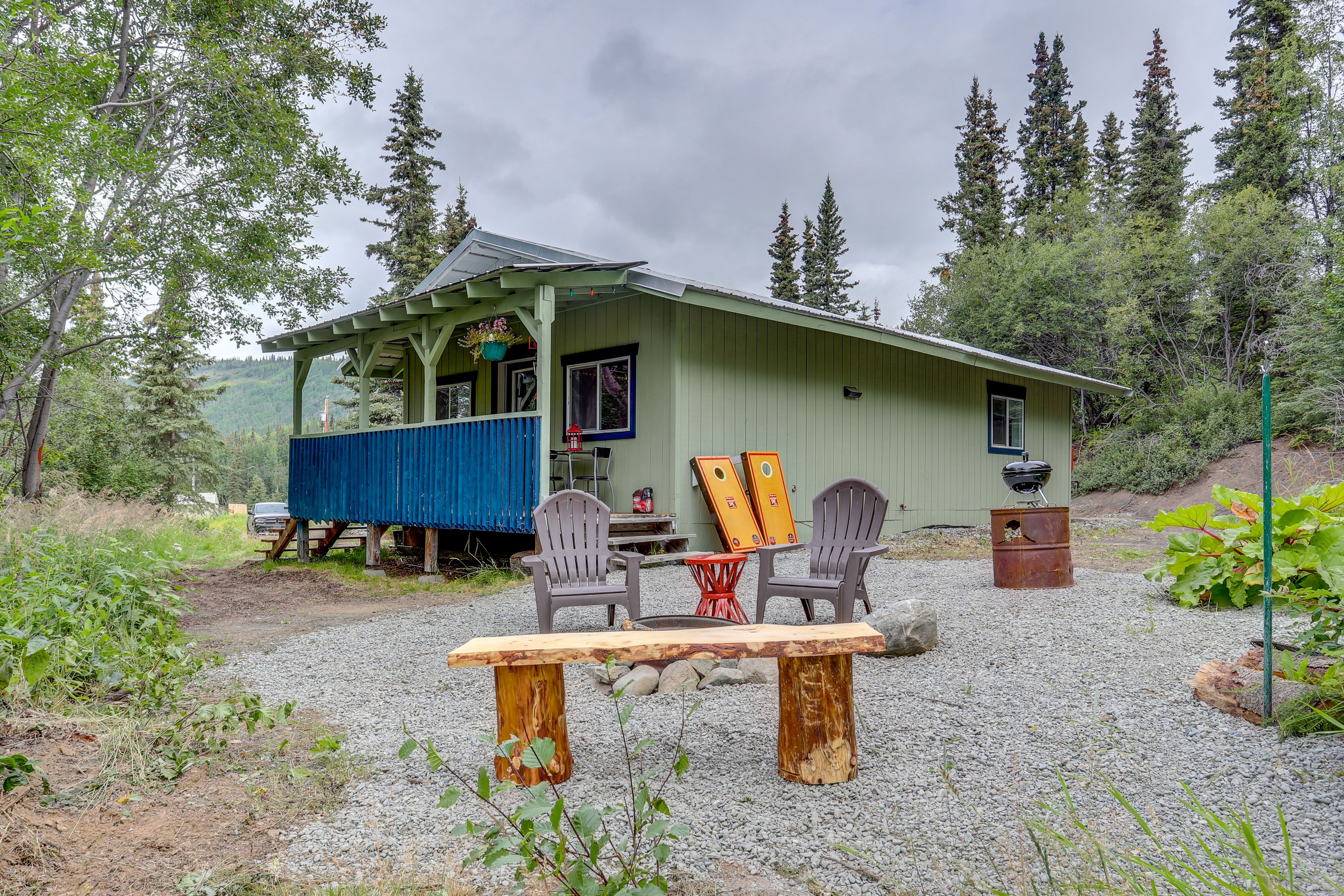 Property Exterior | Gravel Driveway (2 Vehicles) | RV/Trailer Parking Allowed